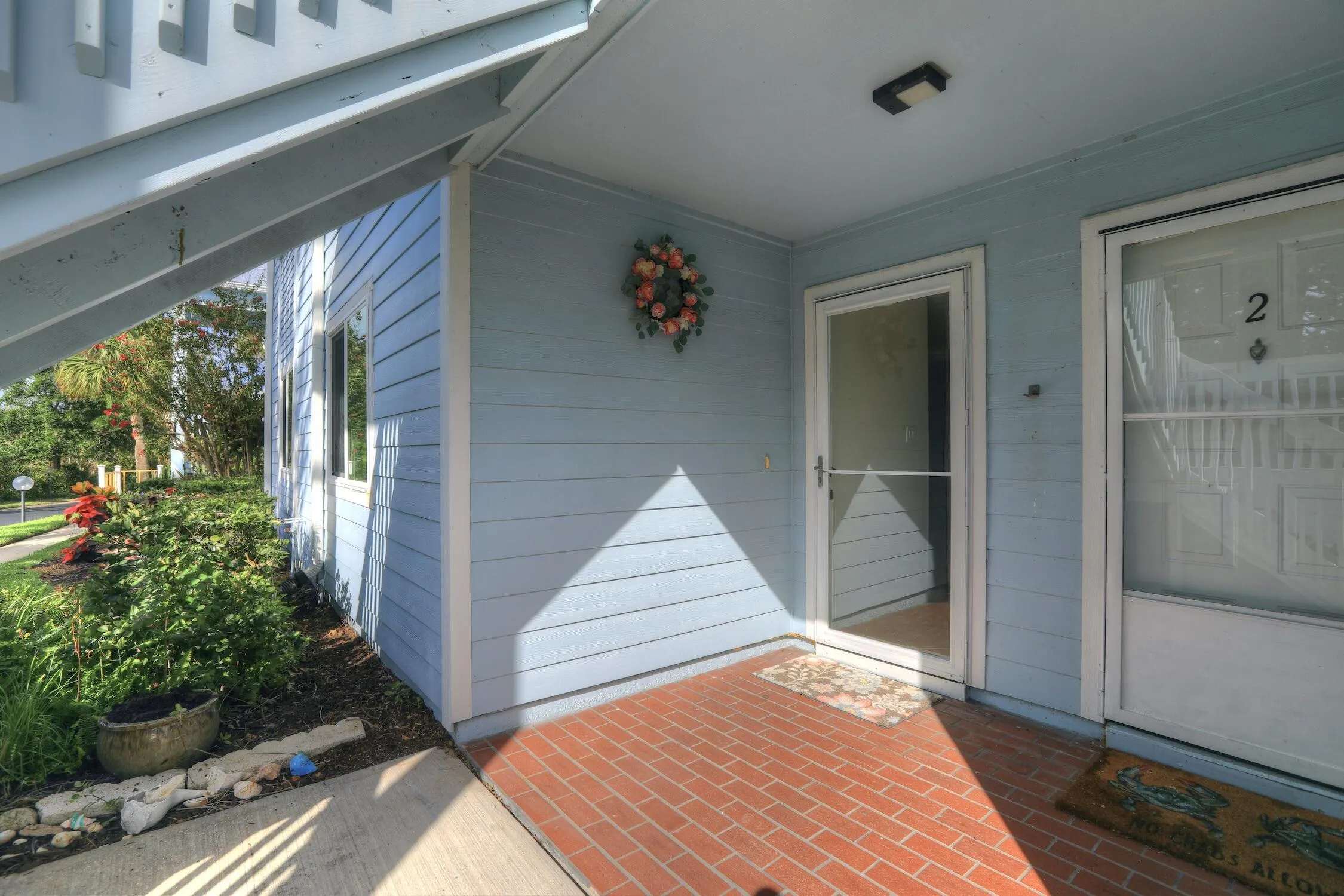 9626 RIVERSIDE Drive #1