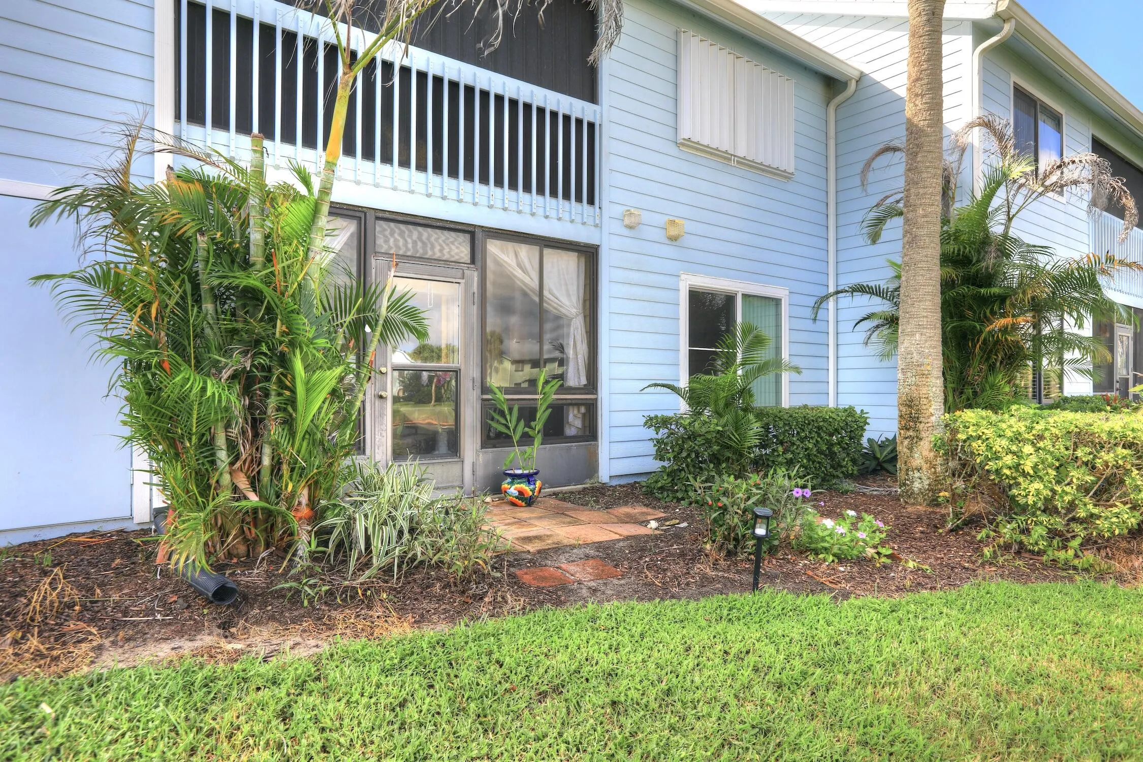 9626 RIVERSIDE Drive #1