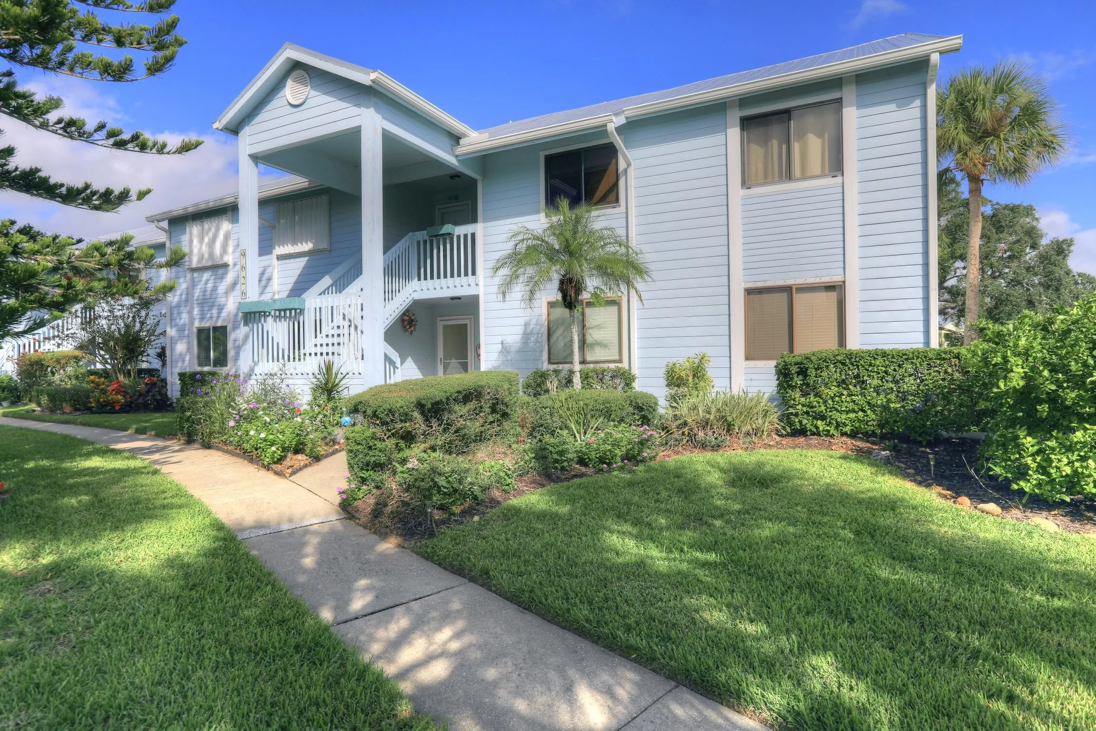 9626 RIVERSIDE Drive #1