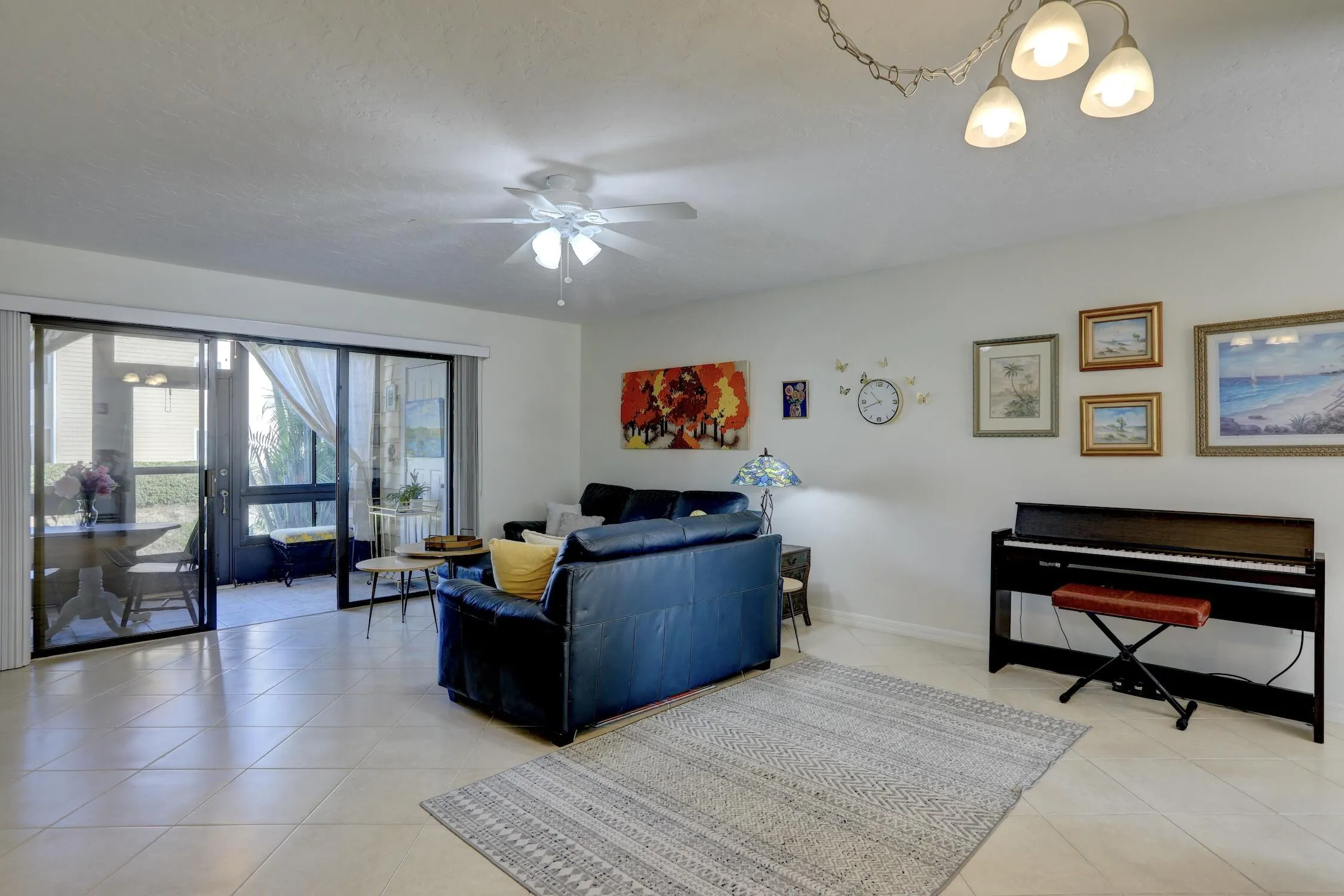 9626 RIVERSIDE Drive #1