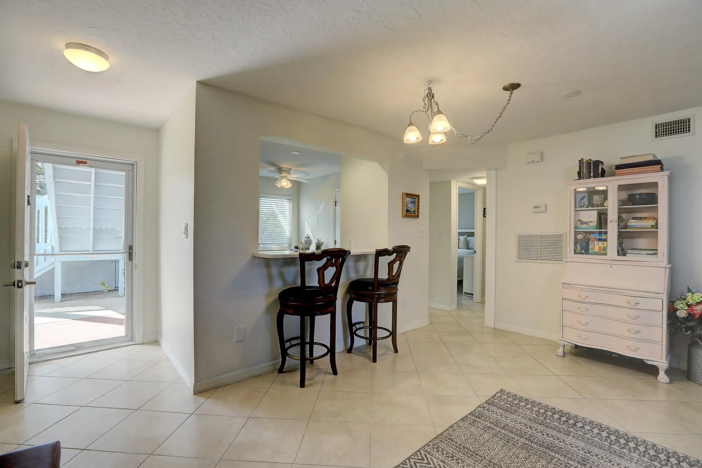 9626 RIVERSIDE Drive #1