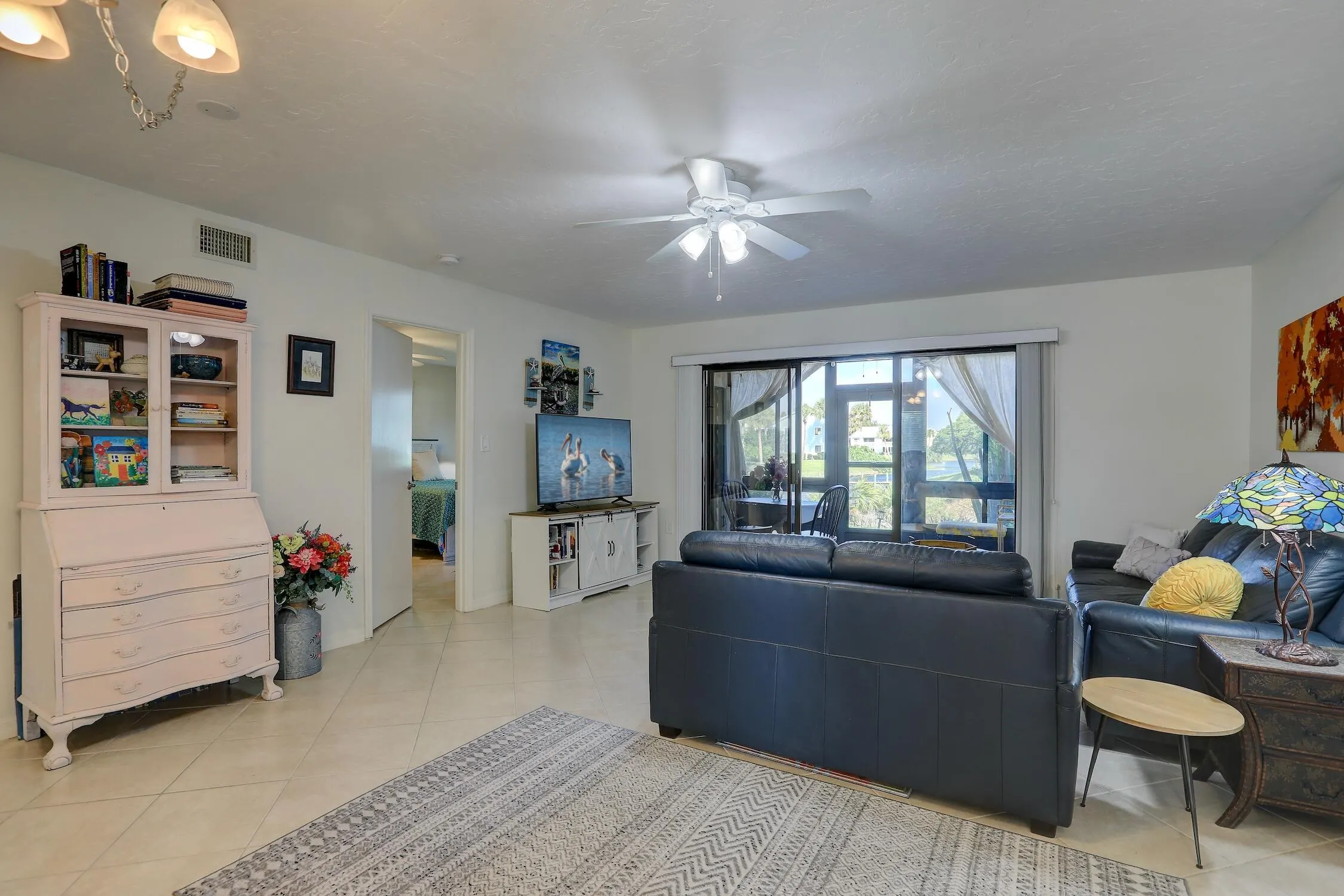 9626 RIVERSIDE Drive #1