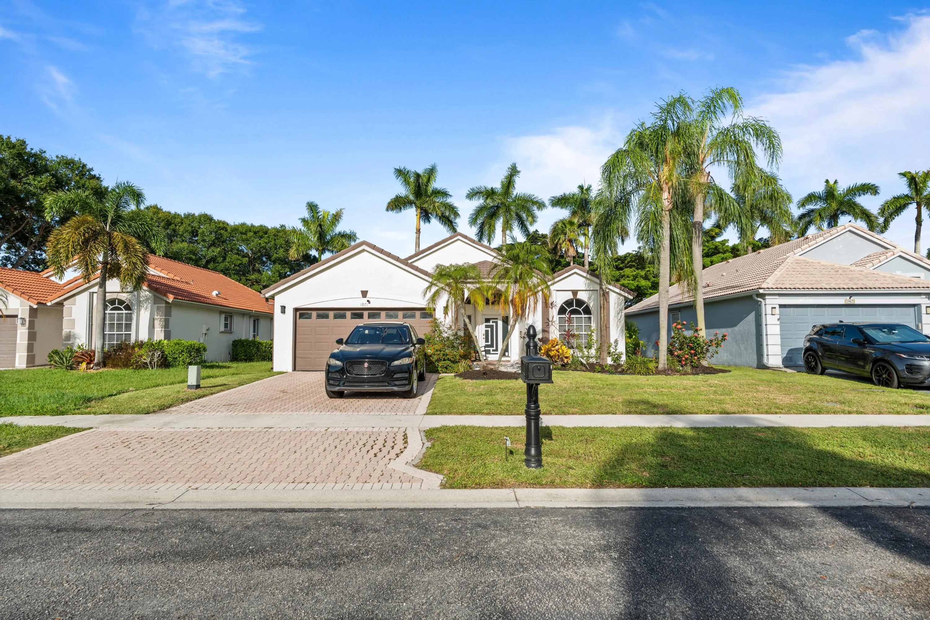 1971 OAK BERRY Circle