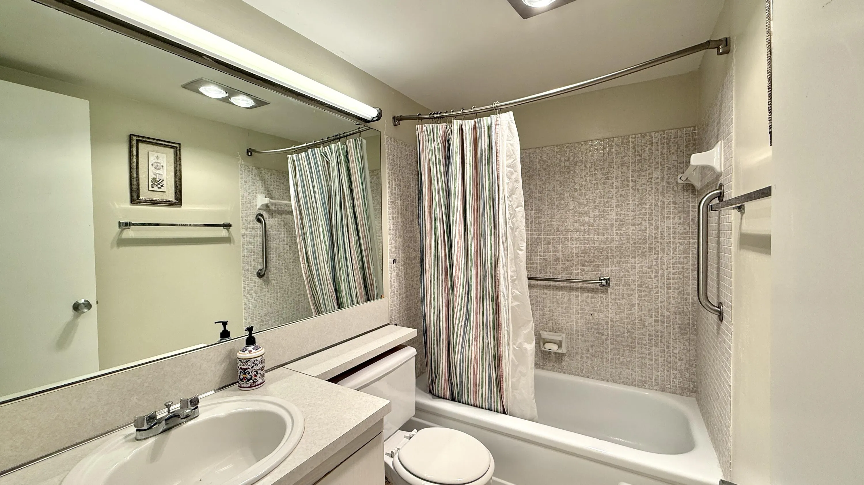 4075 NEWPORT Q Drive