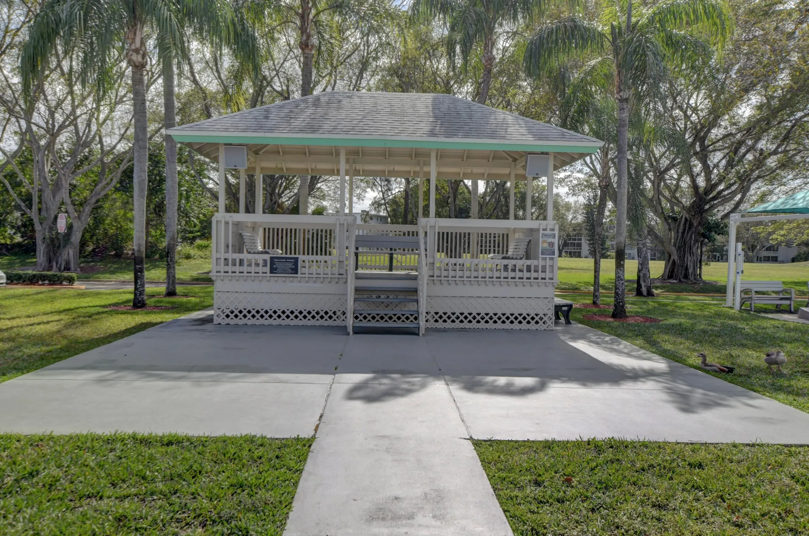 4075 NEWPORT Q Drive