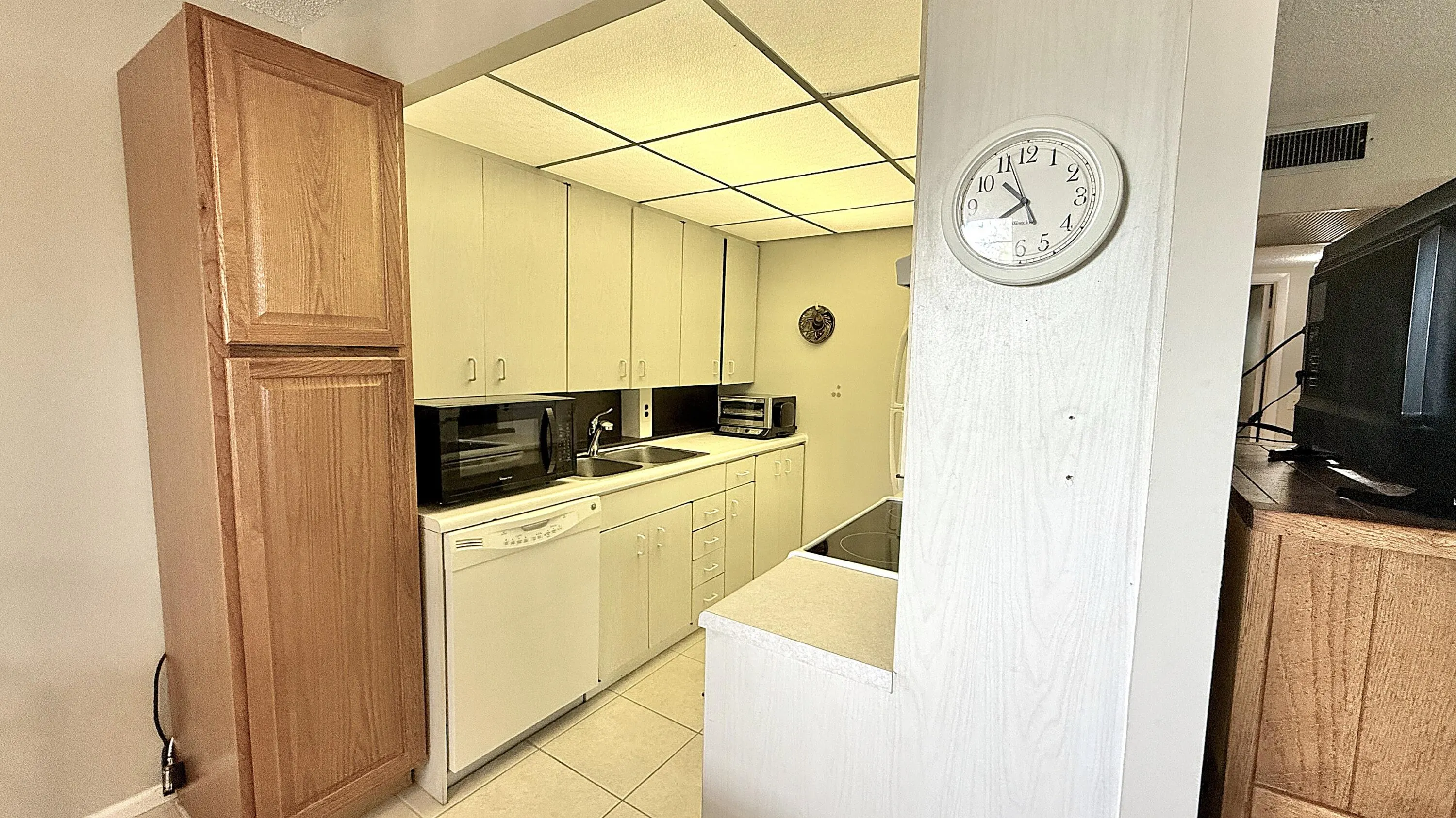 4075 NEWPORT Q Drive