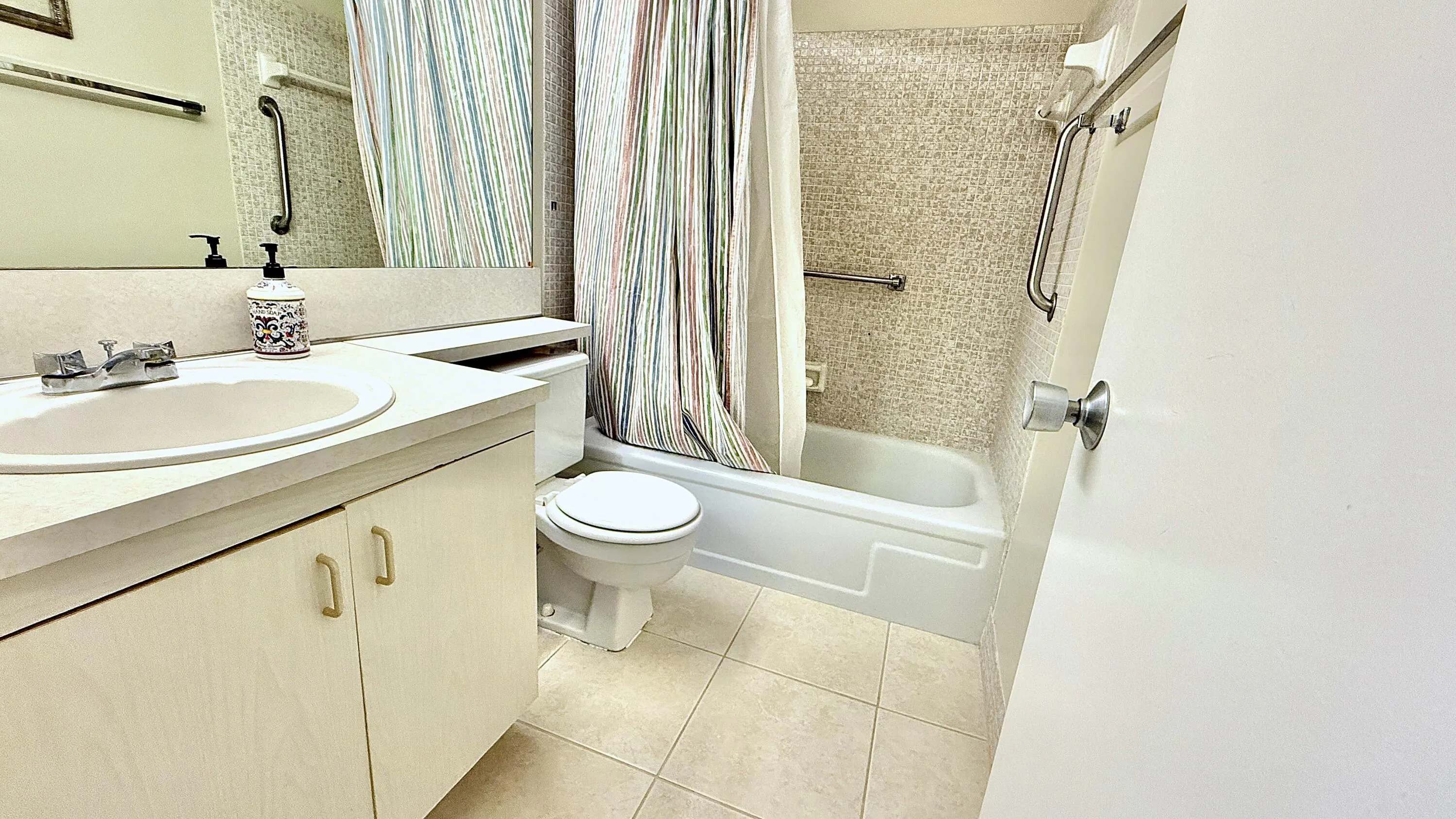 4075 NEWPORT Q Drive