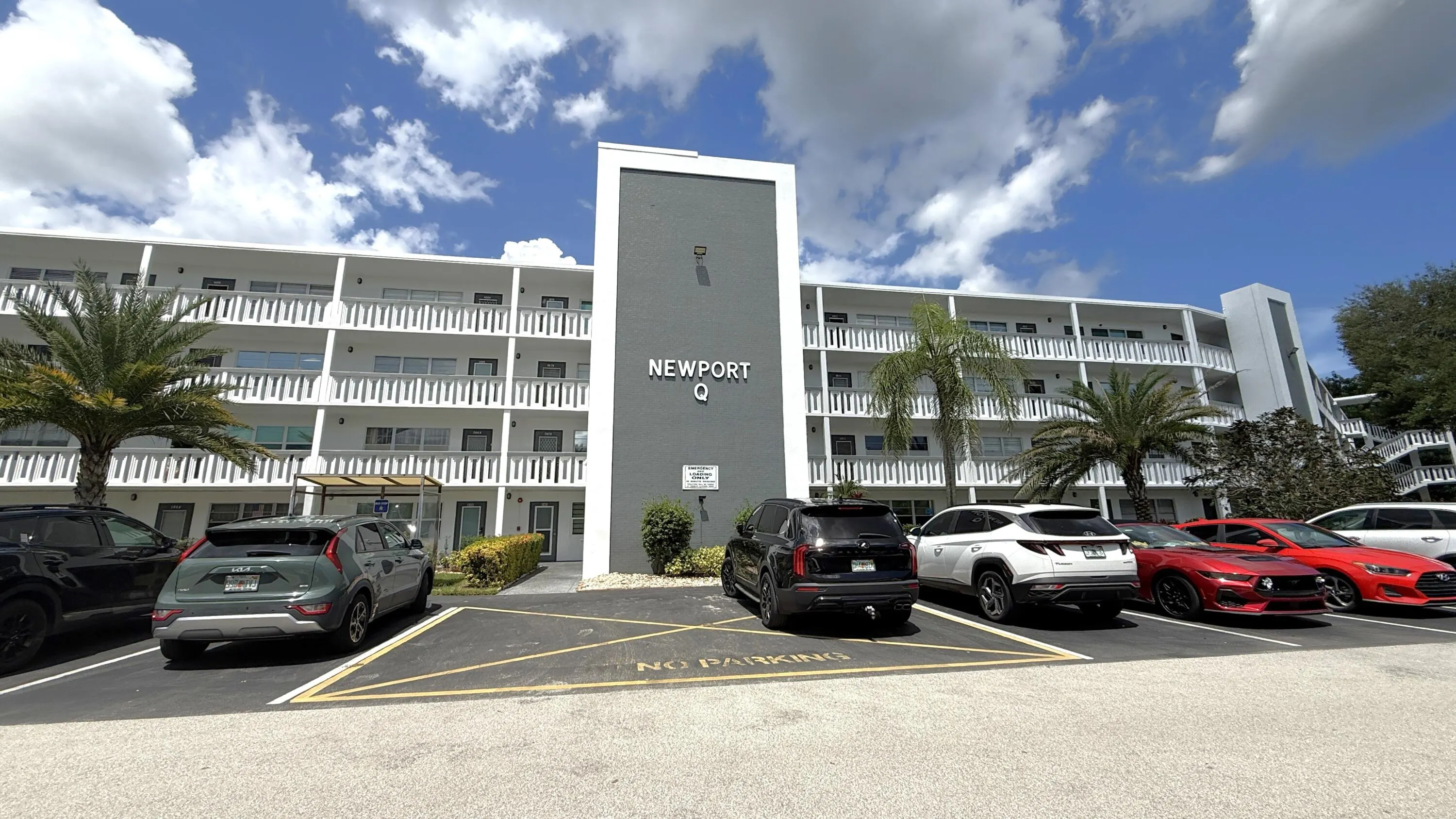 4075 NEWPORT Q Drive
