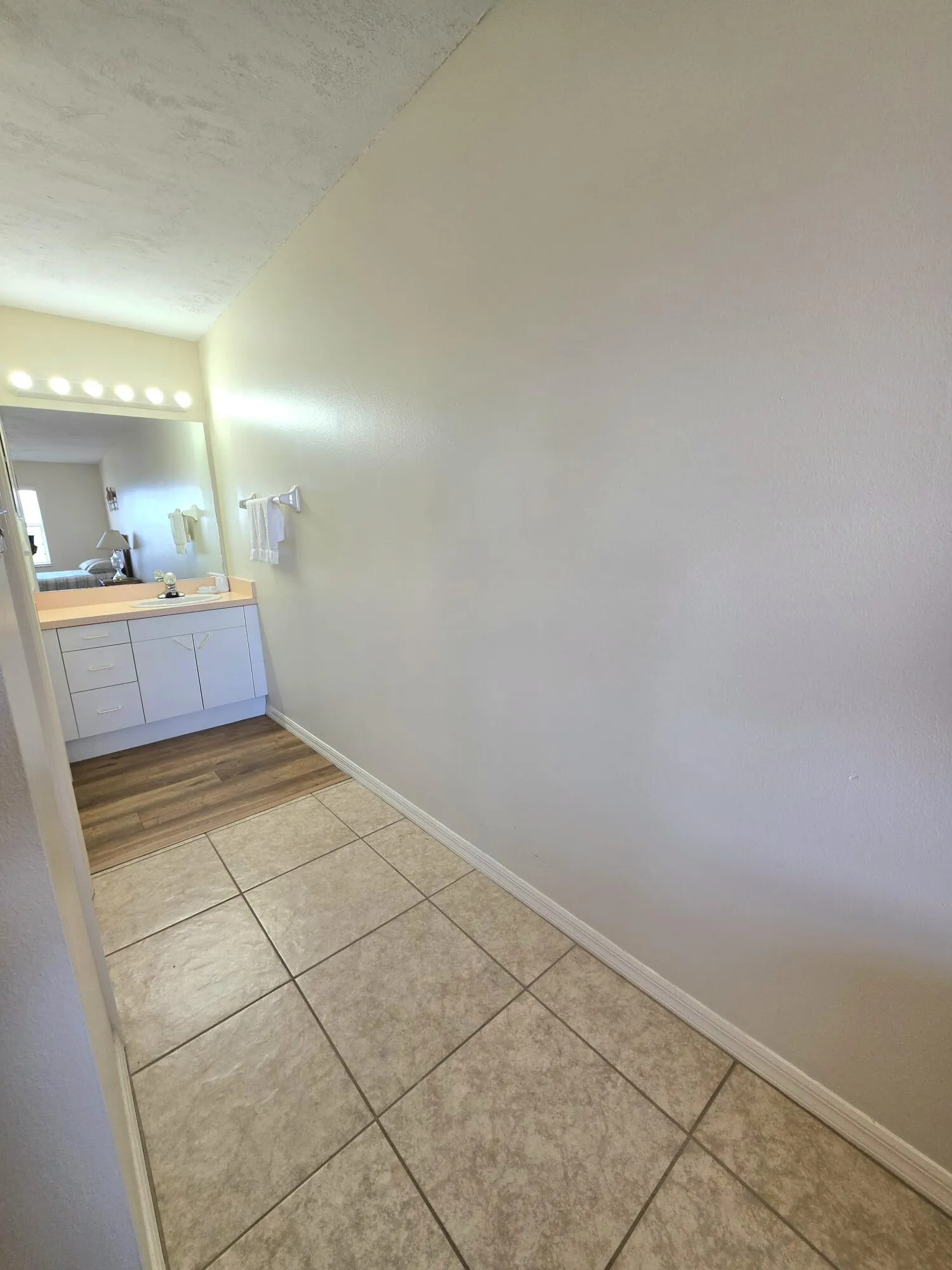 506 CHELSEE Way