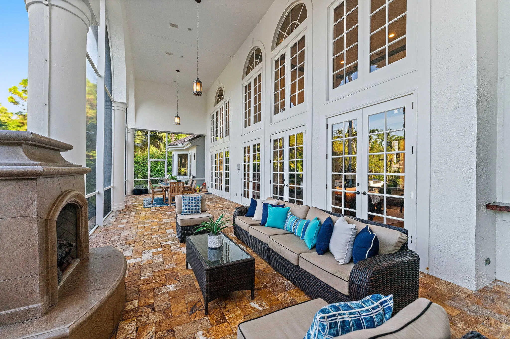 2584 SE Ranch Acres Circle