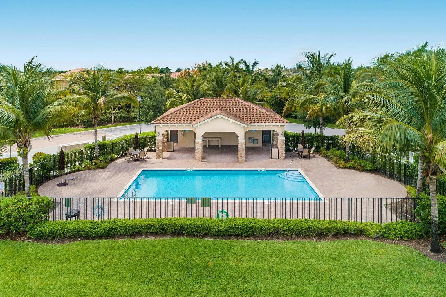 10199 WELLINGTON PARC Drive