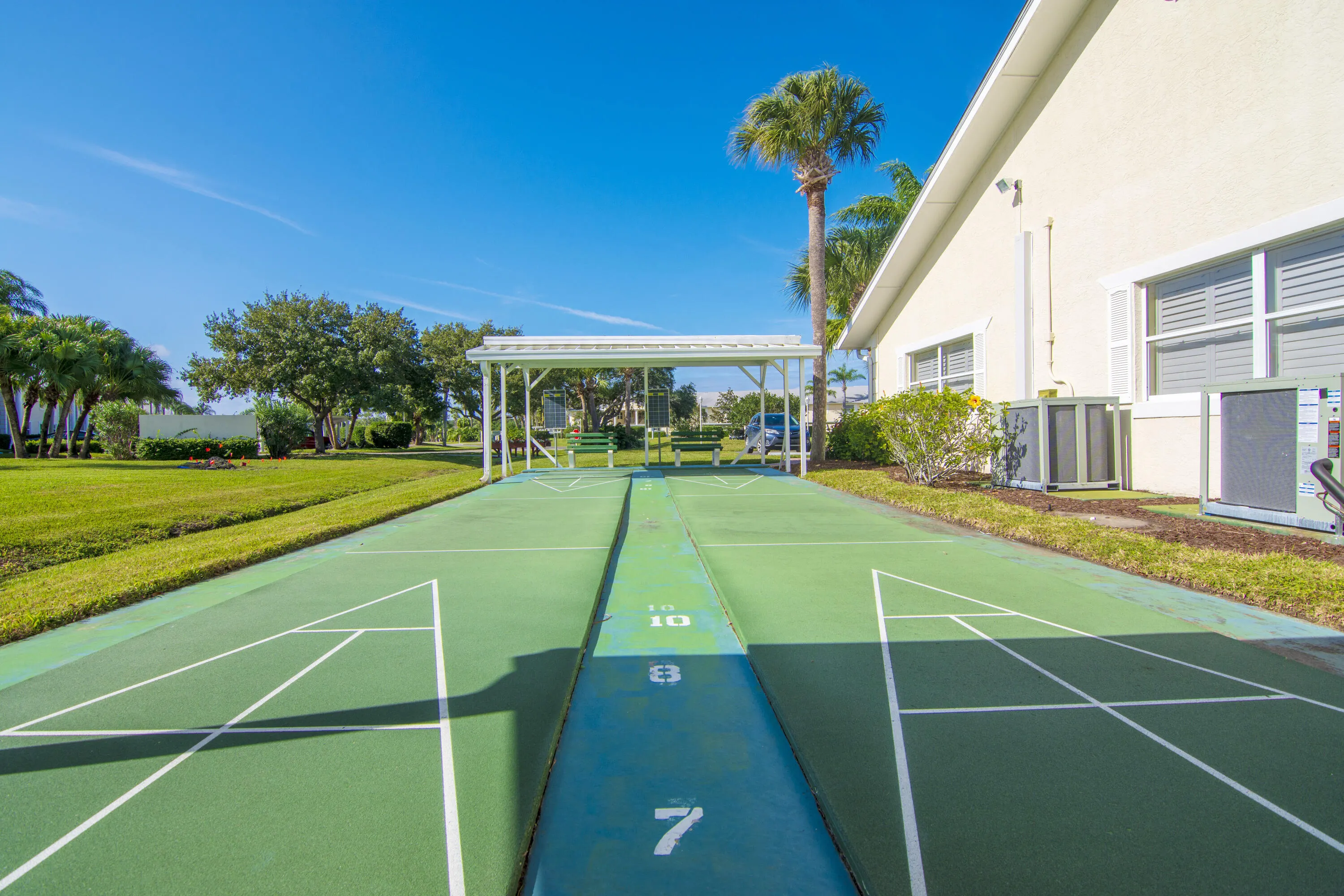 406 GROVE ISLE Circle #406