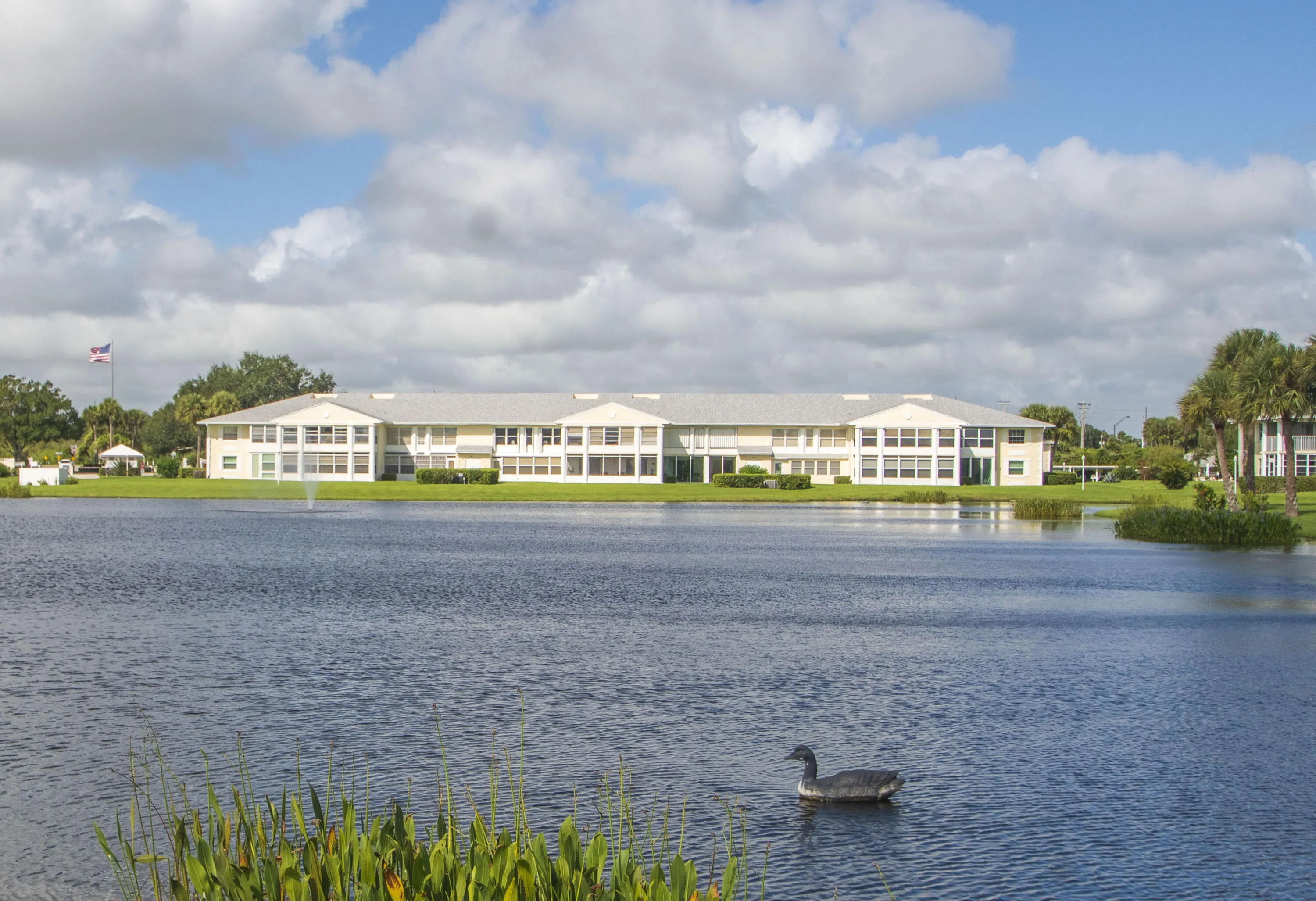 406 GROVE ISLE Circle #406