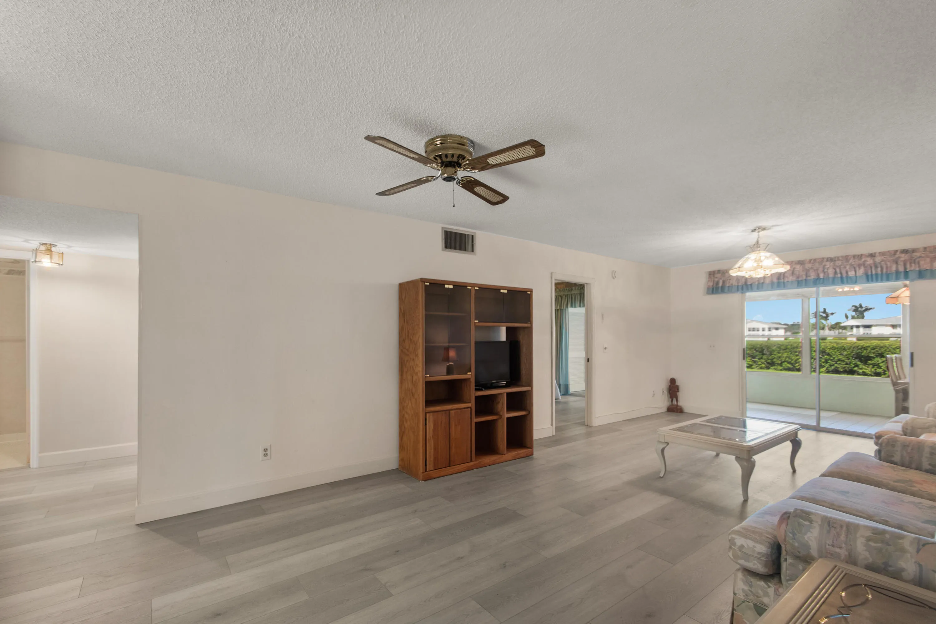 406 GROVE ISLE Circle #406