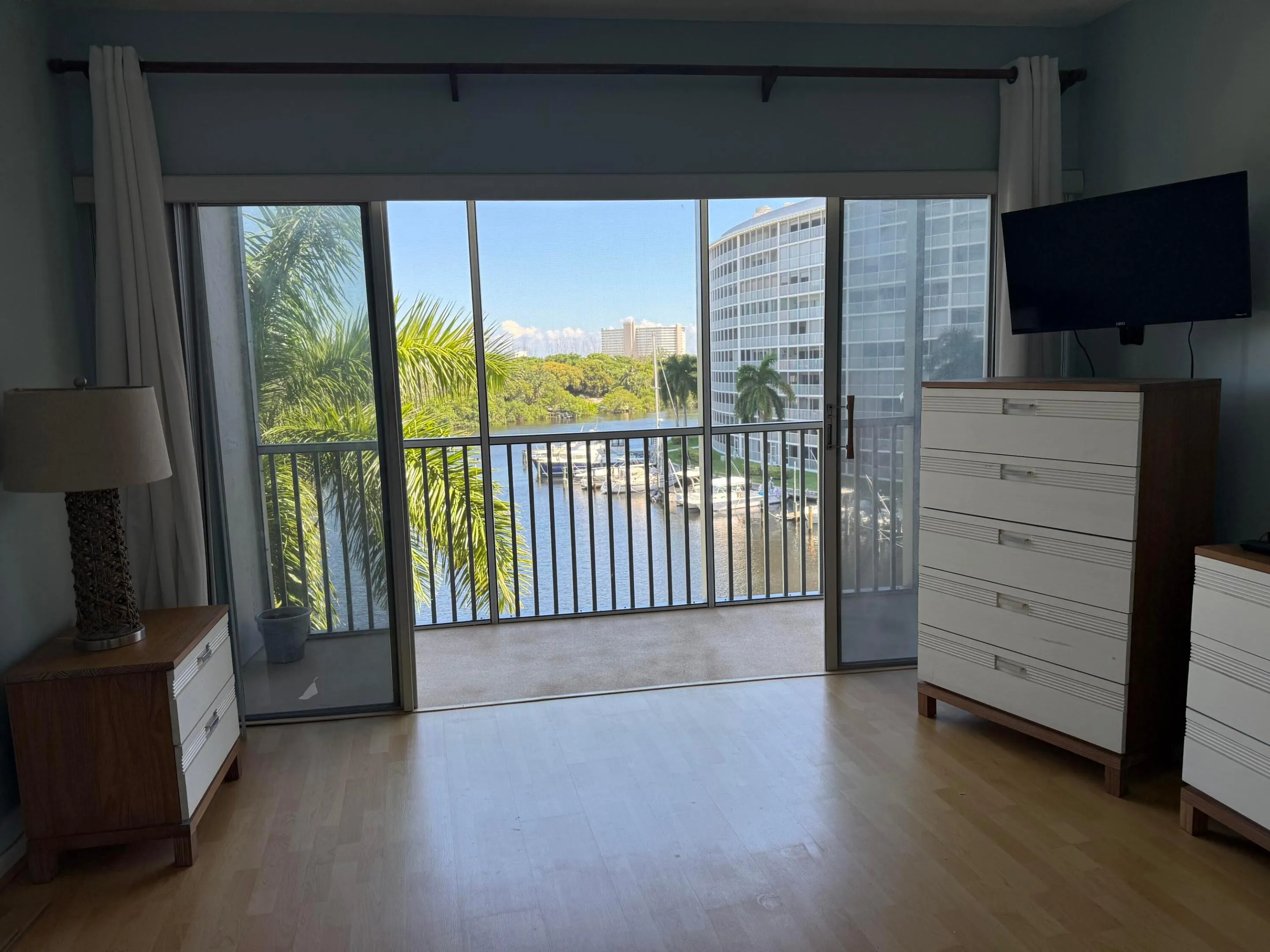 1427 E Hillsboro Boulevard #Apt 528