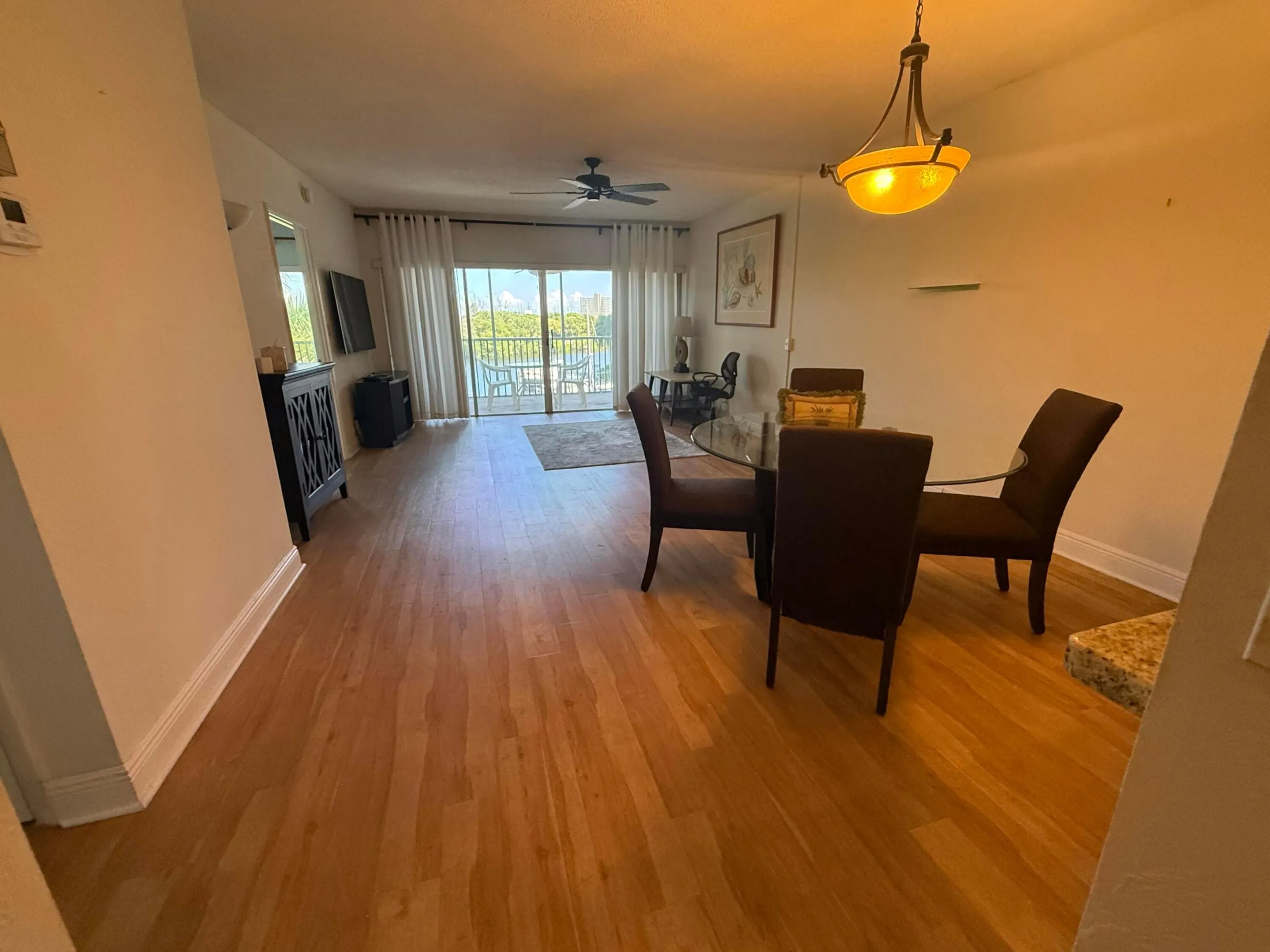 1427 E Hillsboro Boulevard #Apt 528