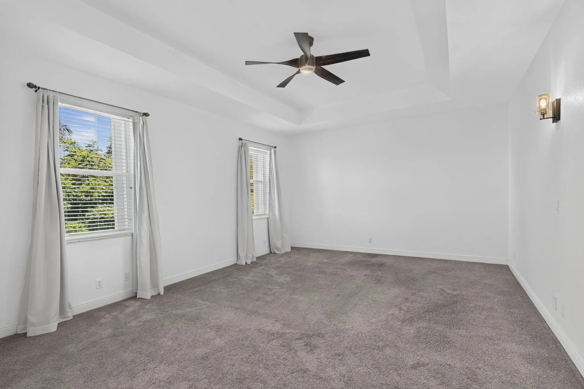 1217 CREEKSIDE Drive