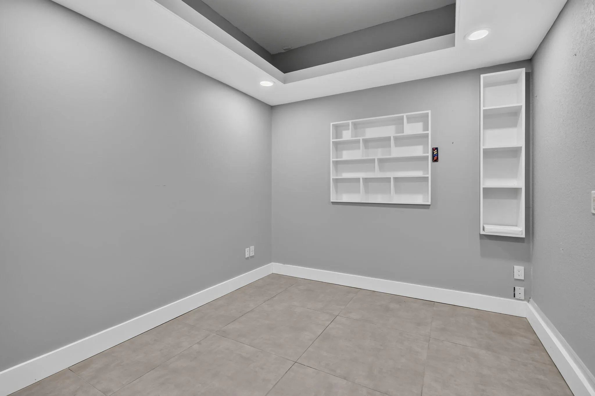 1217 CREEKSIDE Drive