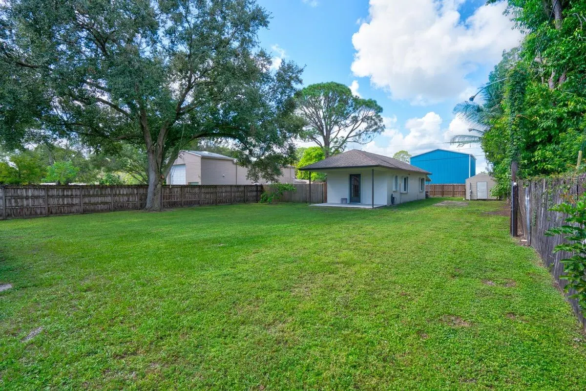5139 1st Road