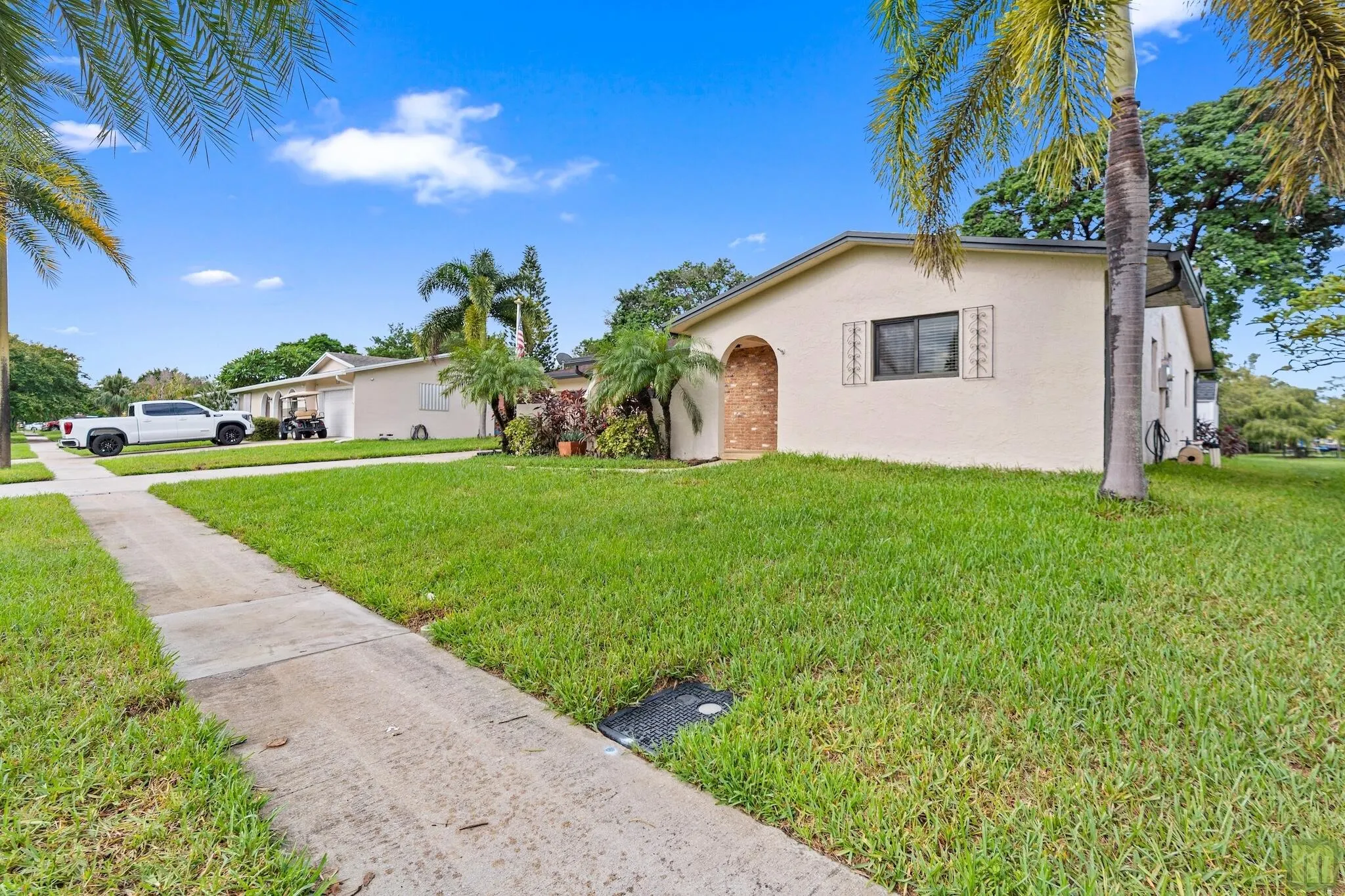 821 NW 42ND Avenue