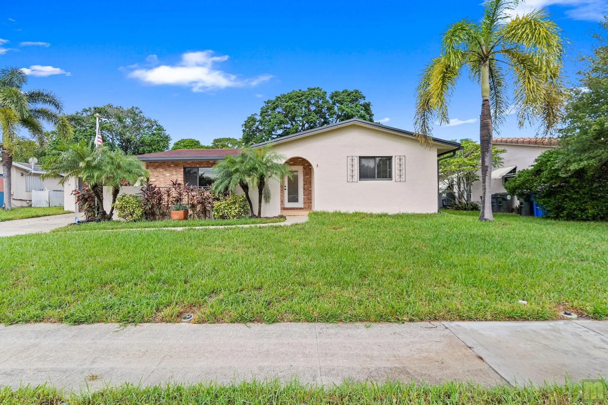 821 NW 42ND Avenue