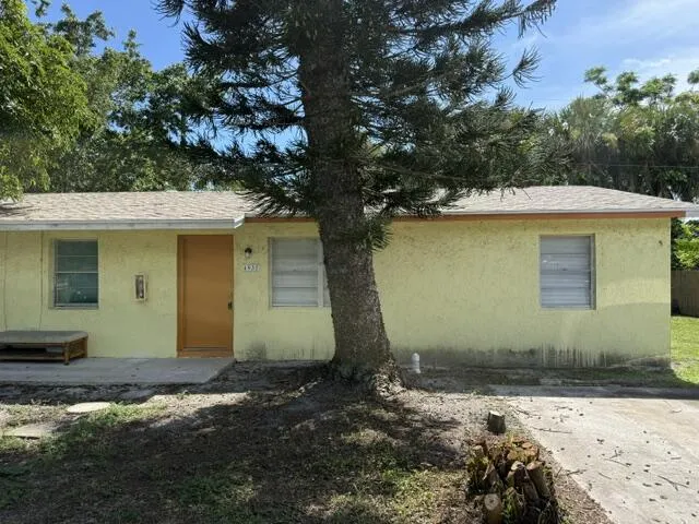 4935 Gulfstream Road