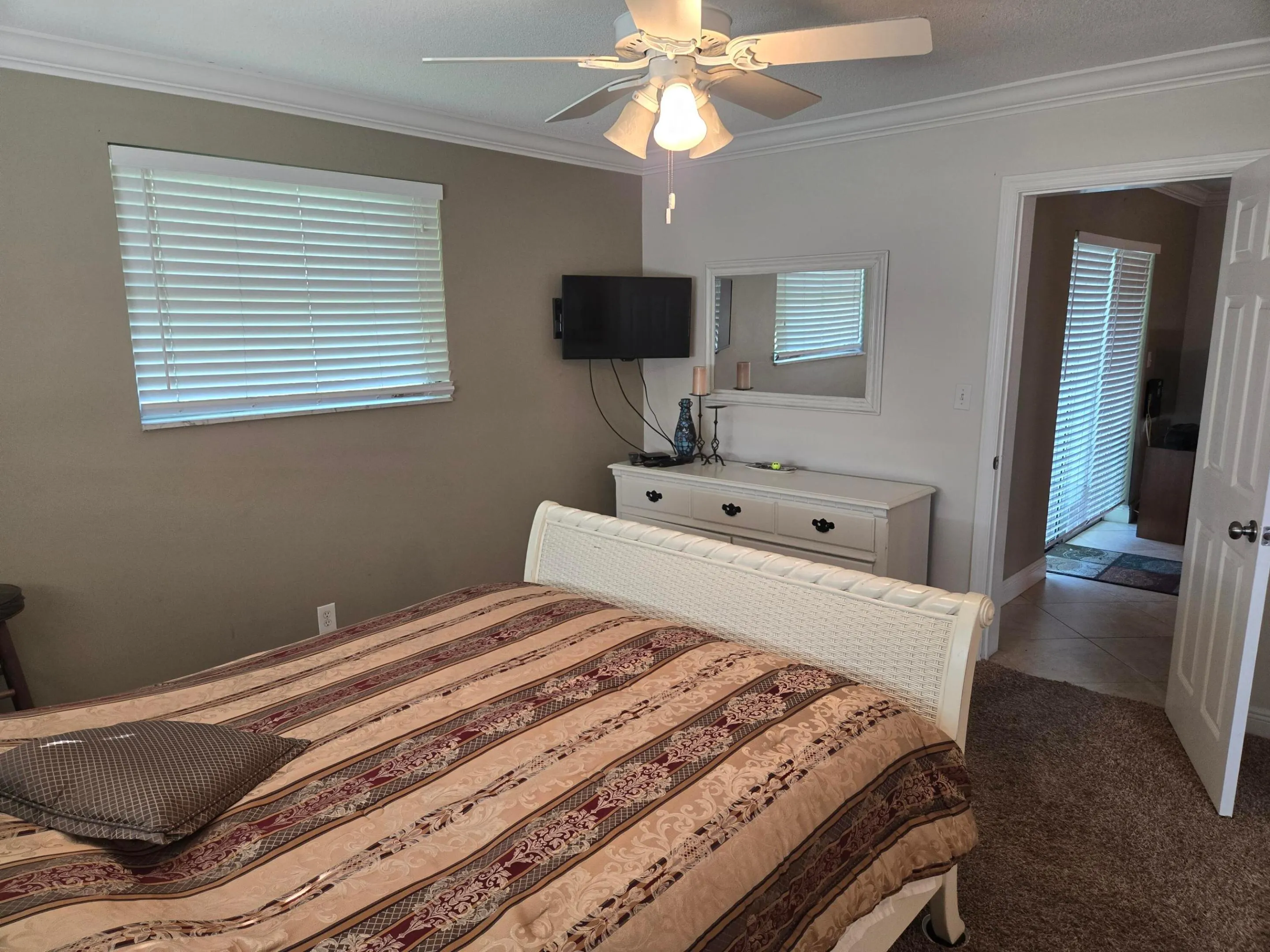 2682 Garden Drive S #304