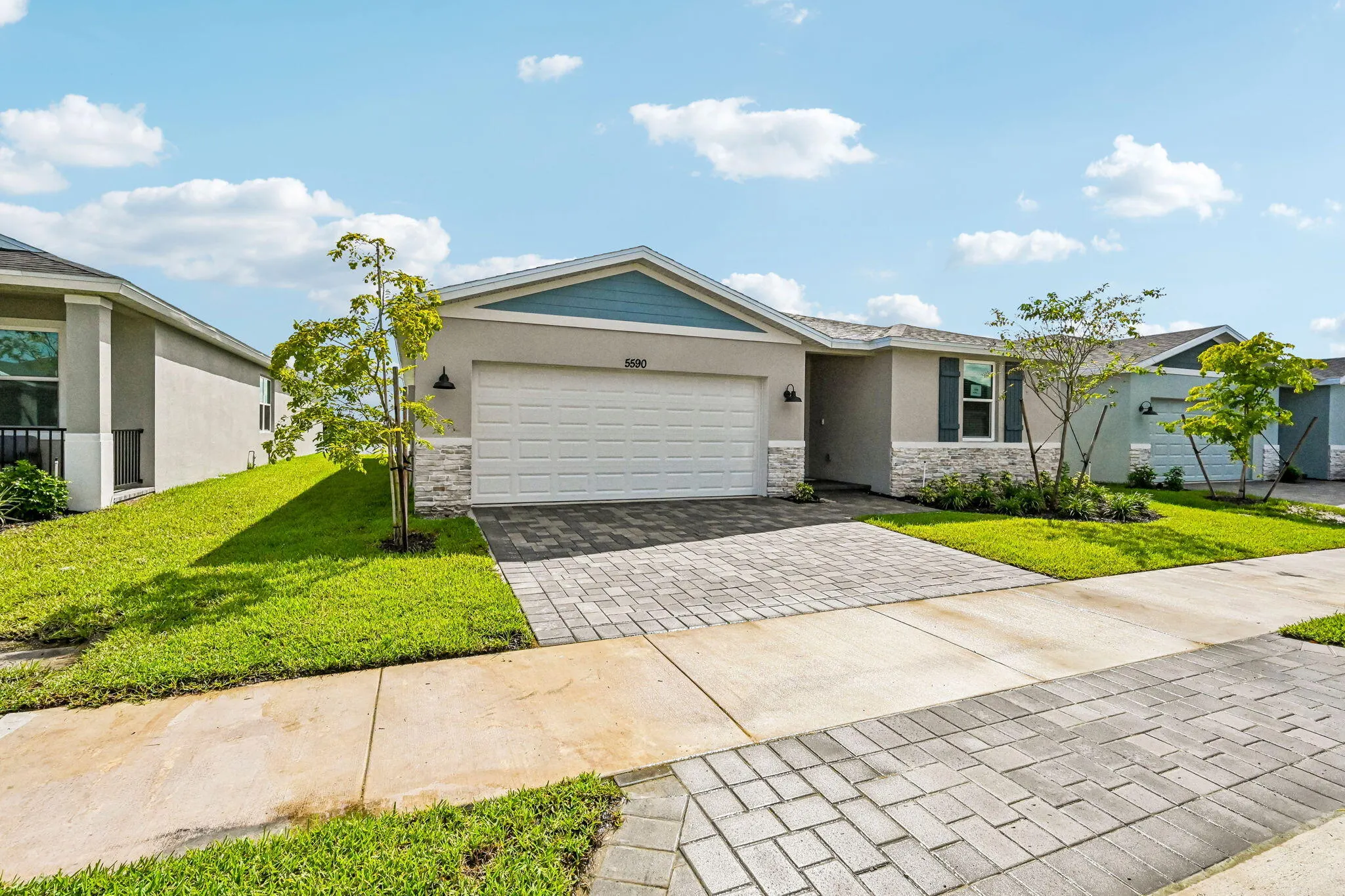 5590 HAMPTON PARK Circle