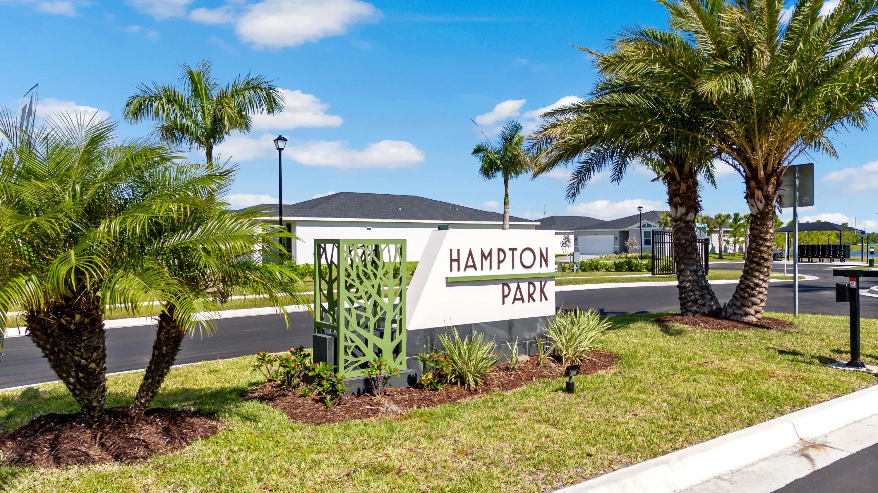 5590 HAMPTON PARK Circle