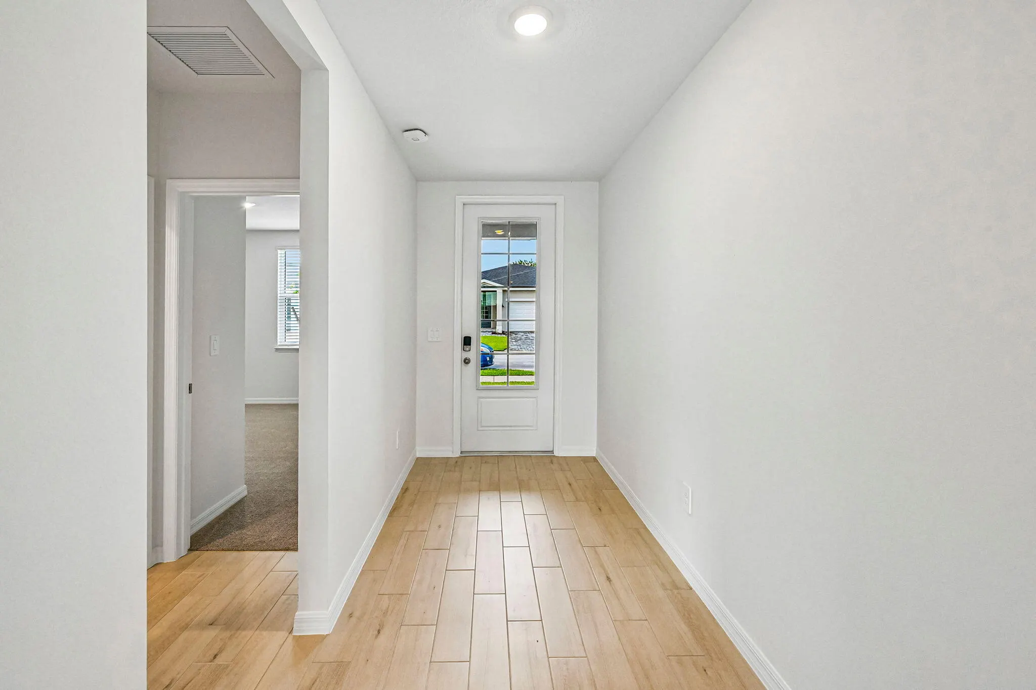 5590 HAMPTON PARK Circle