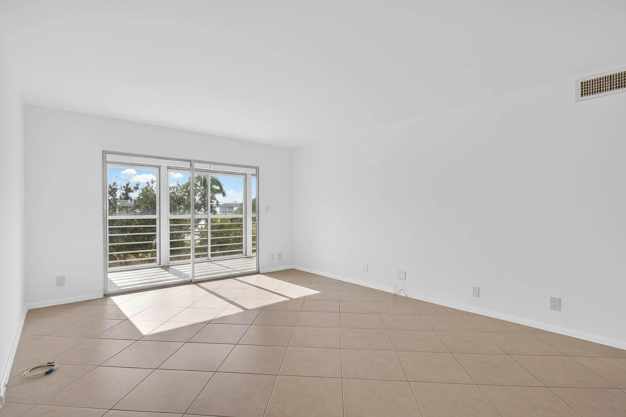 2901 Victoria Circle #D4