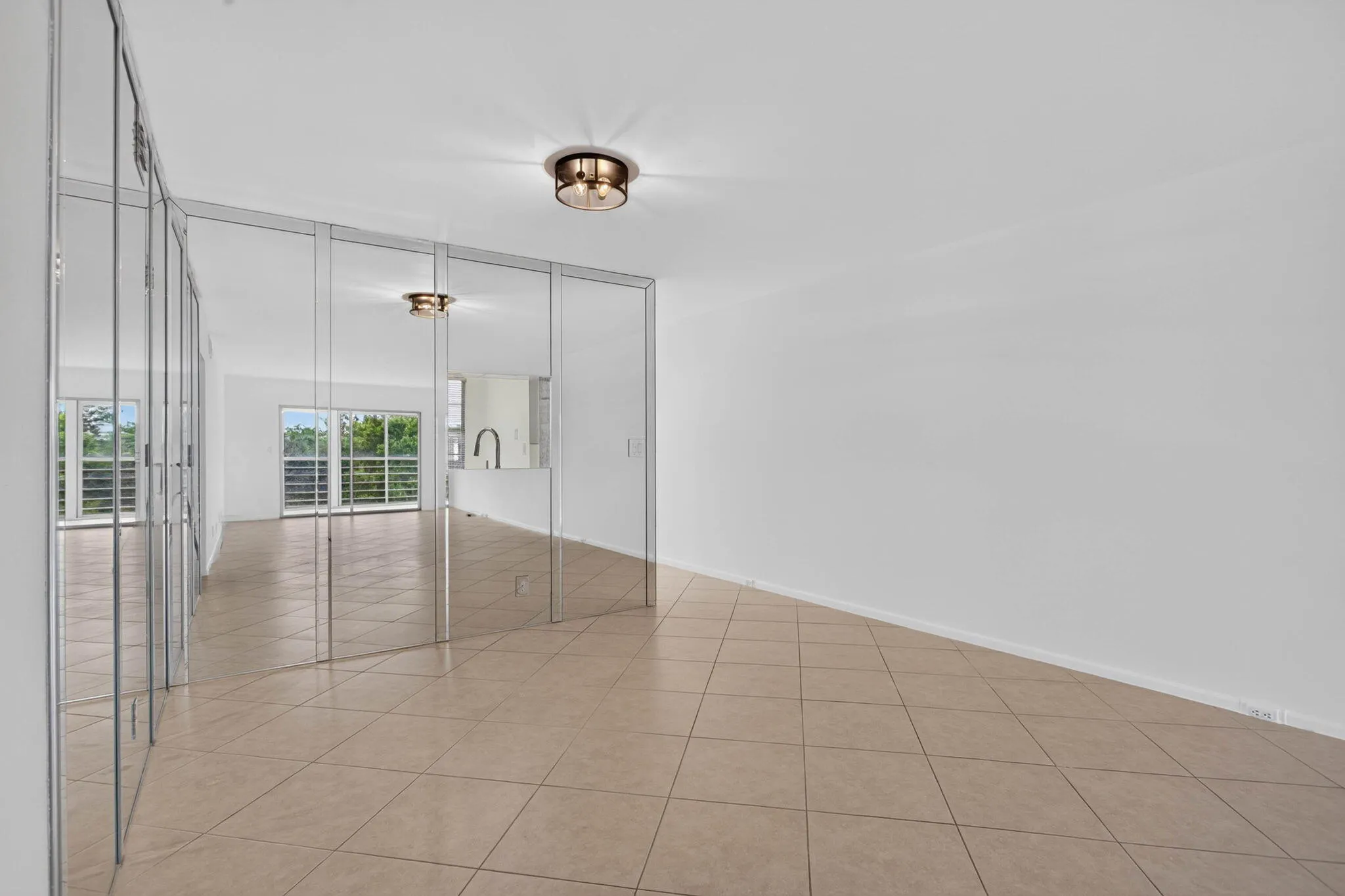 2901 Victoria Circle #D4