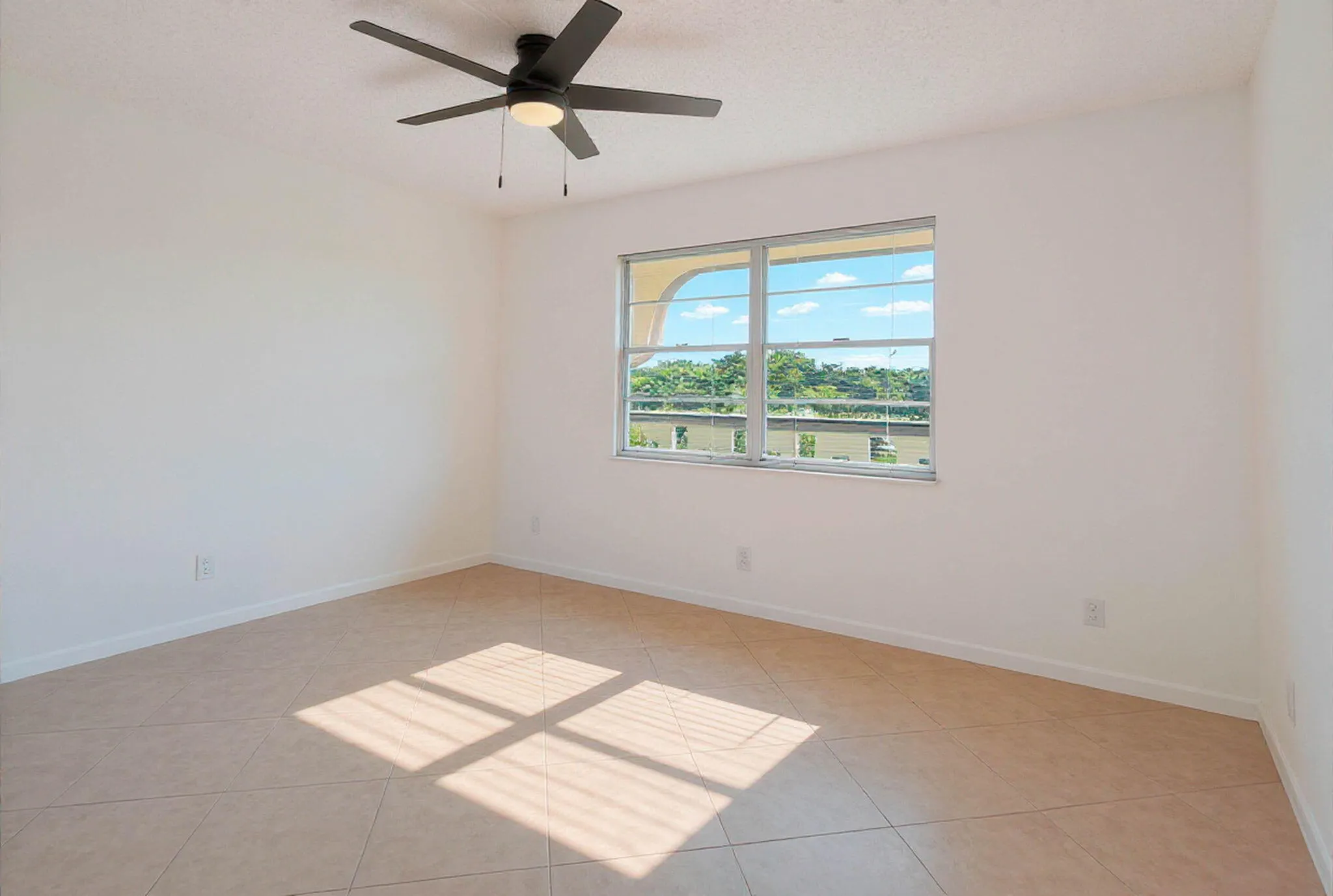 2901 Victoria Circle #D4