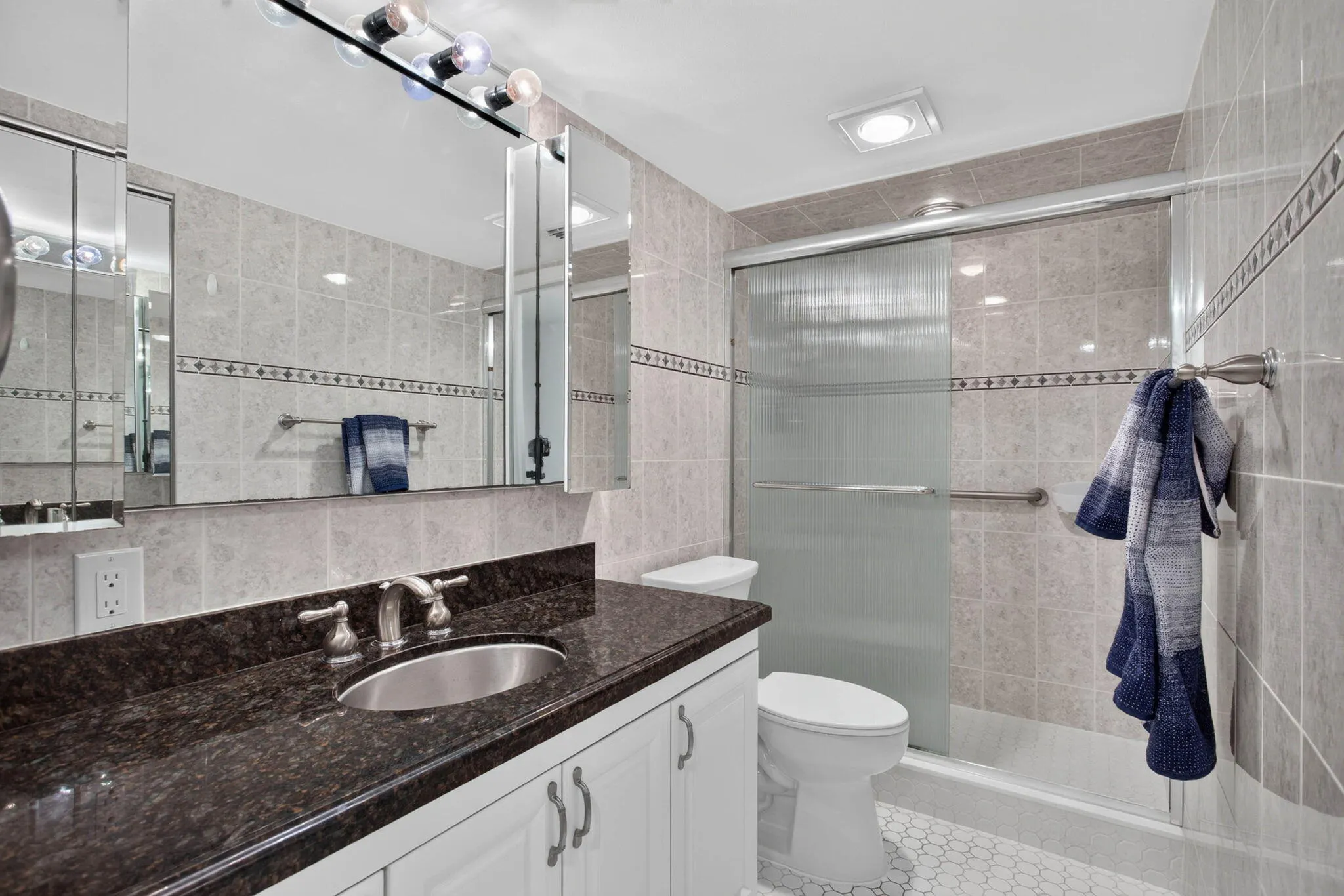 2901 Victoria Circle #D4