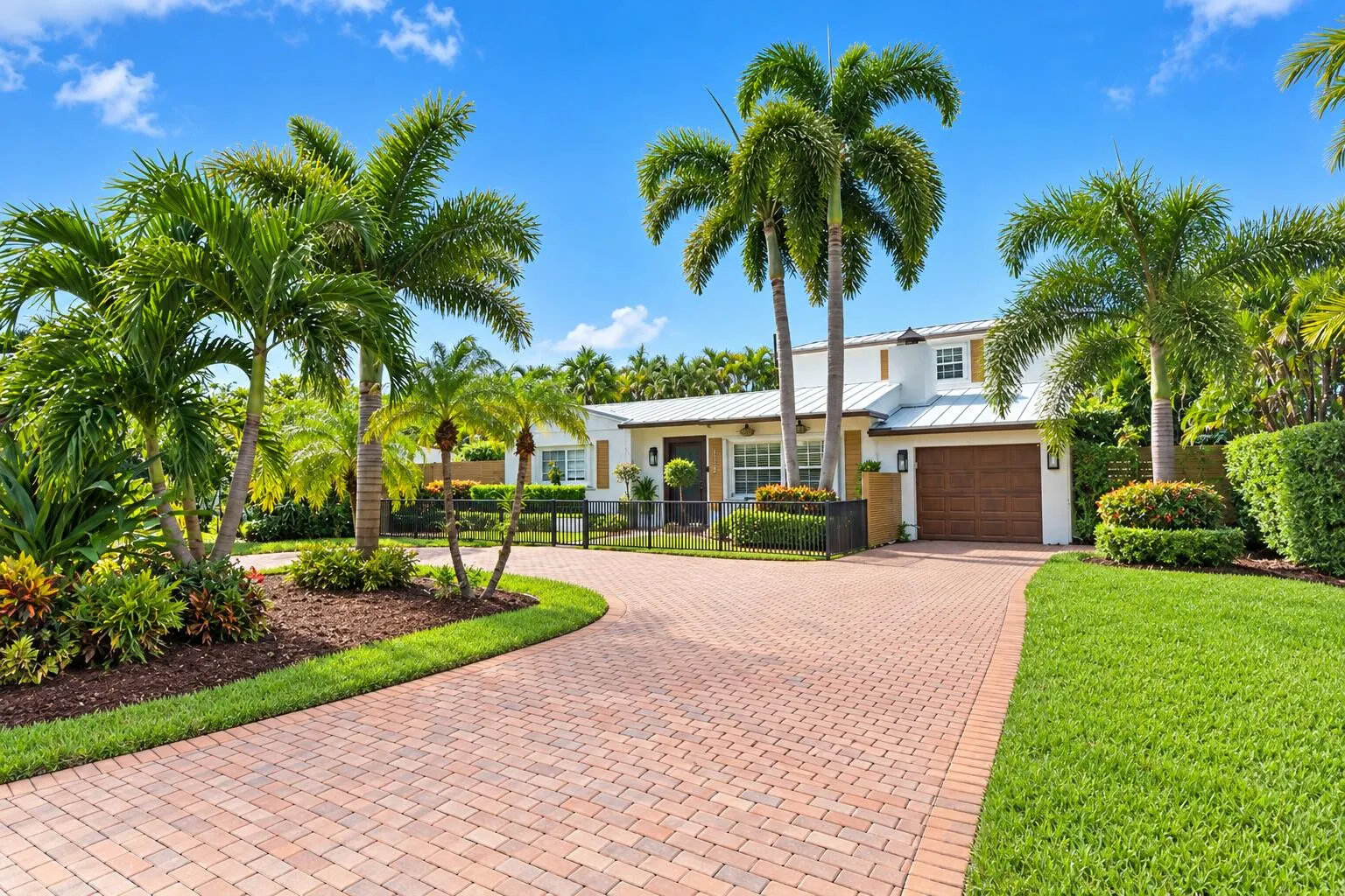 112 HIGHLAND Lane