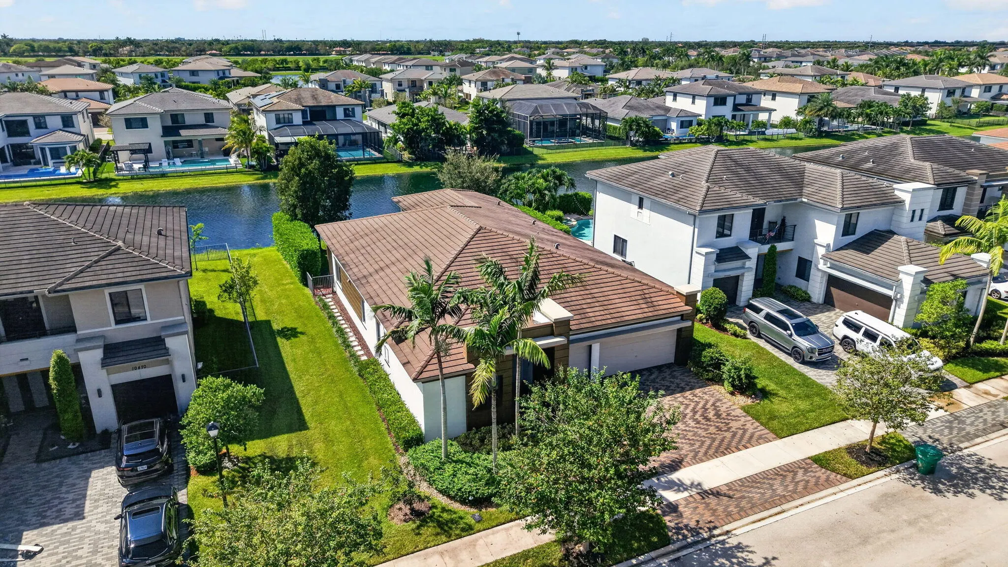 10490 S Lago Vista Circle