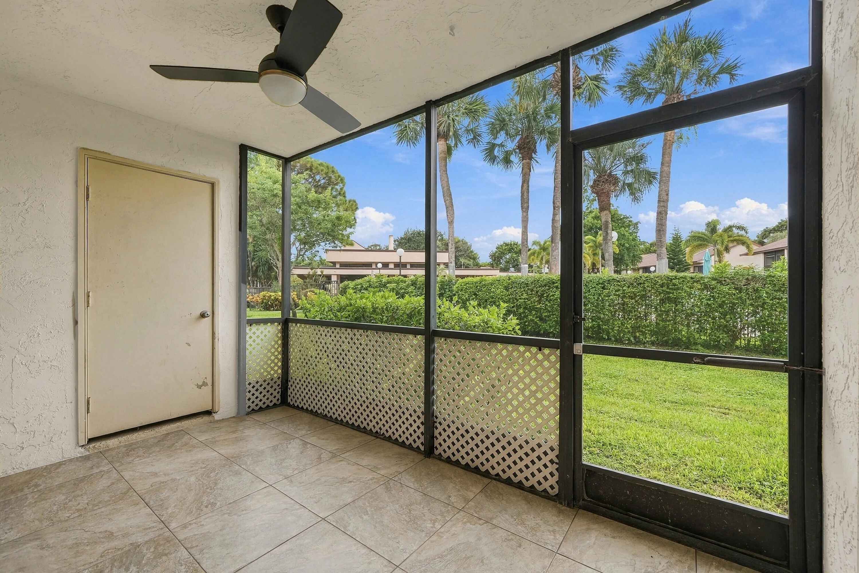 2379 SW 15TH Street #115