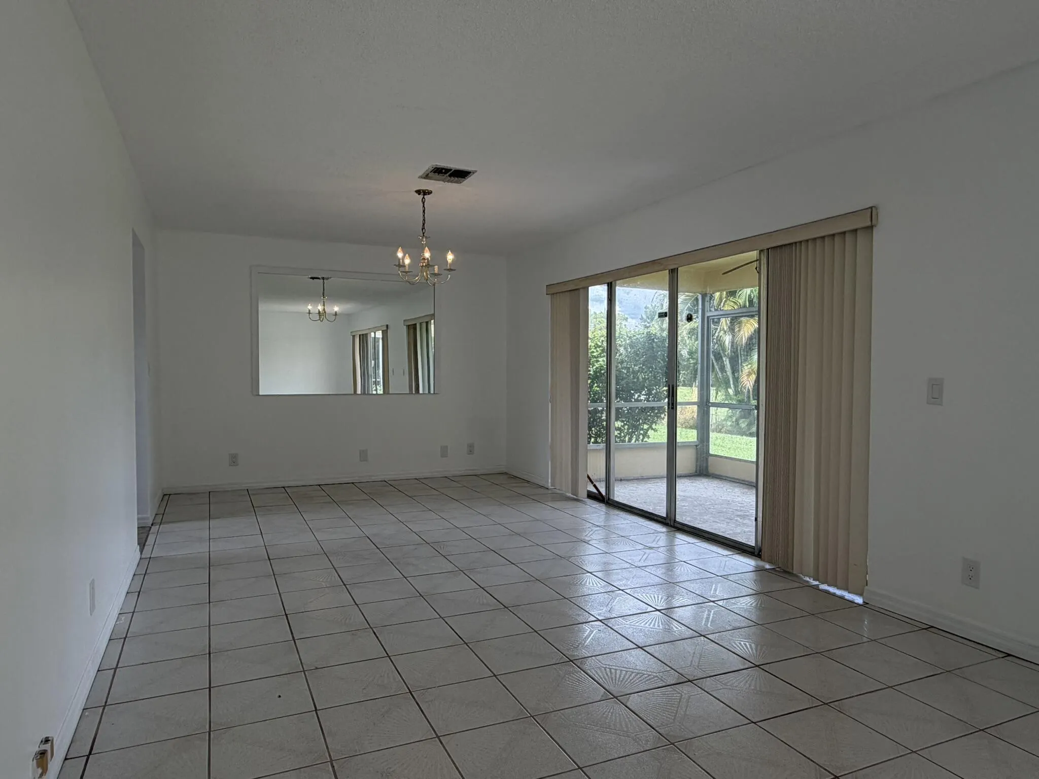 7240 Pineforest Circle