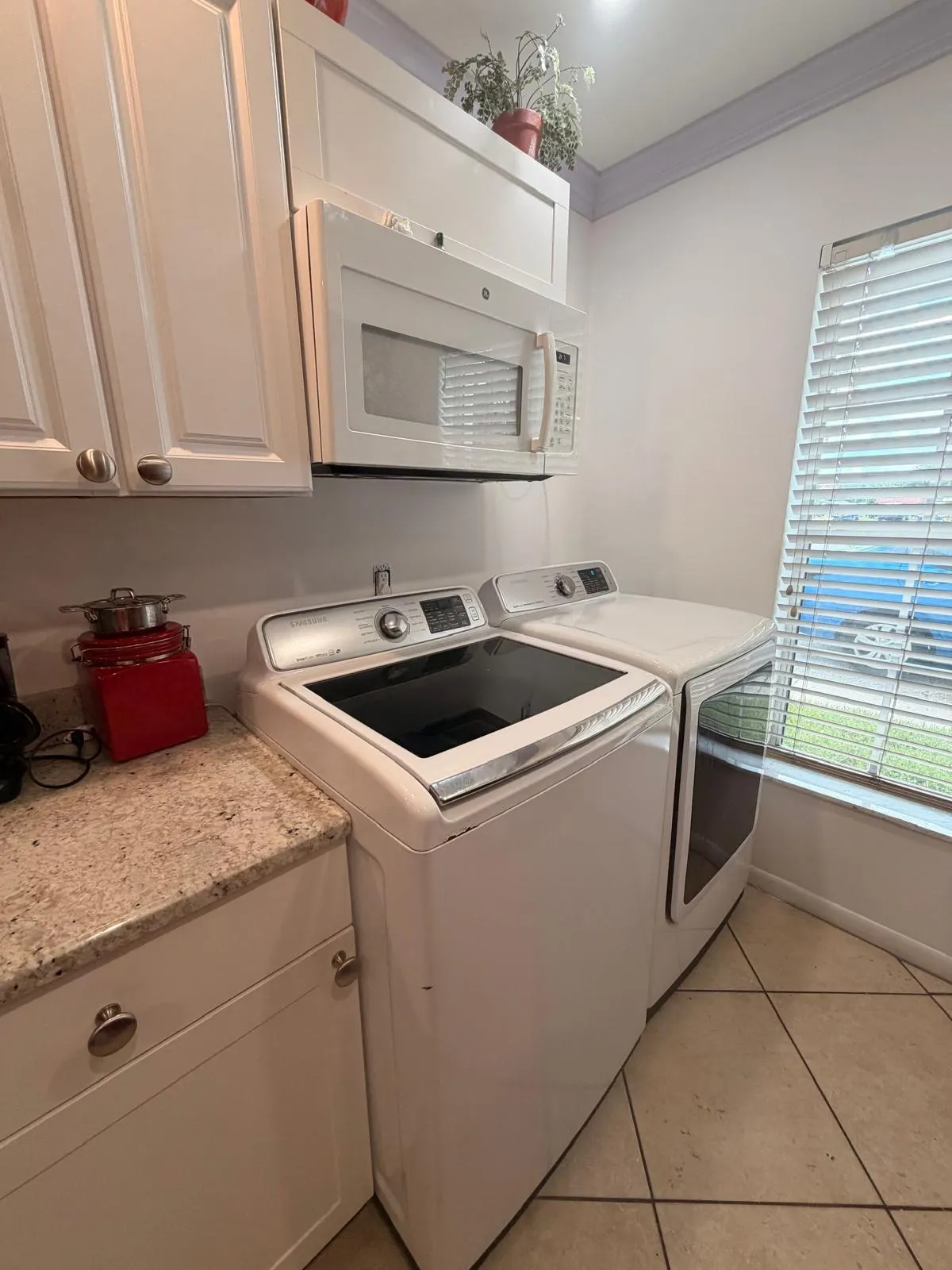 627 LACONIA Circle #B
