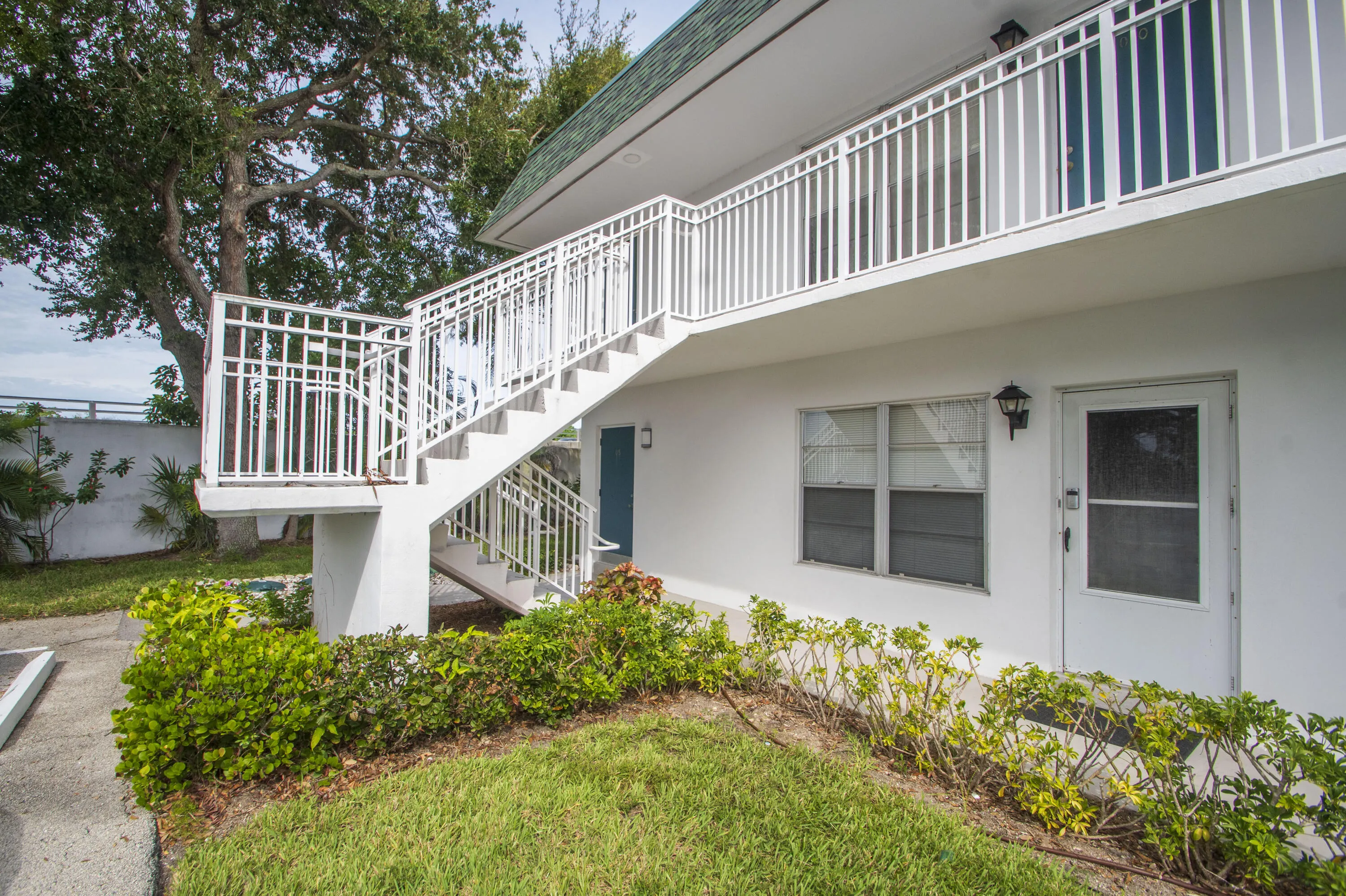 2800 Indian River Boulevard #O-5