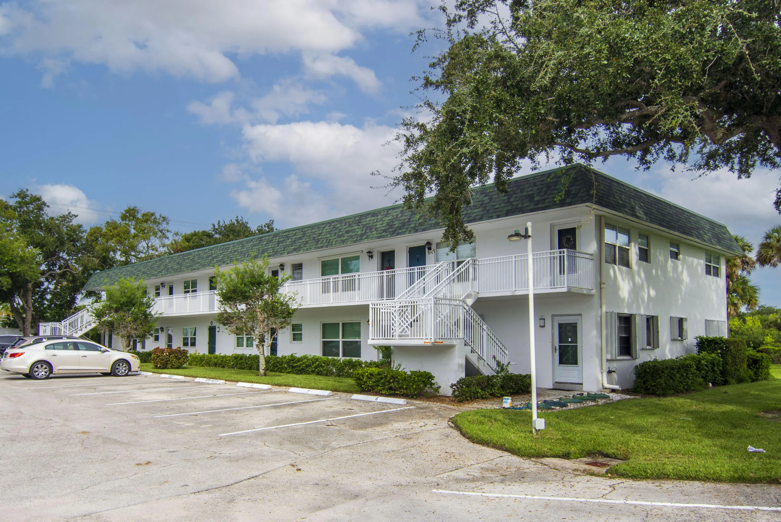 2800 Indian River Boulevard #O-5