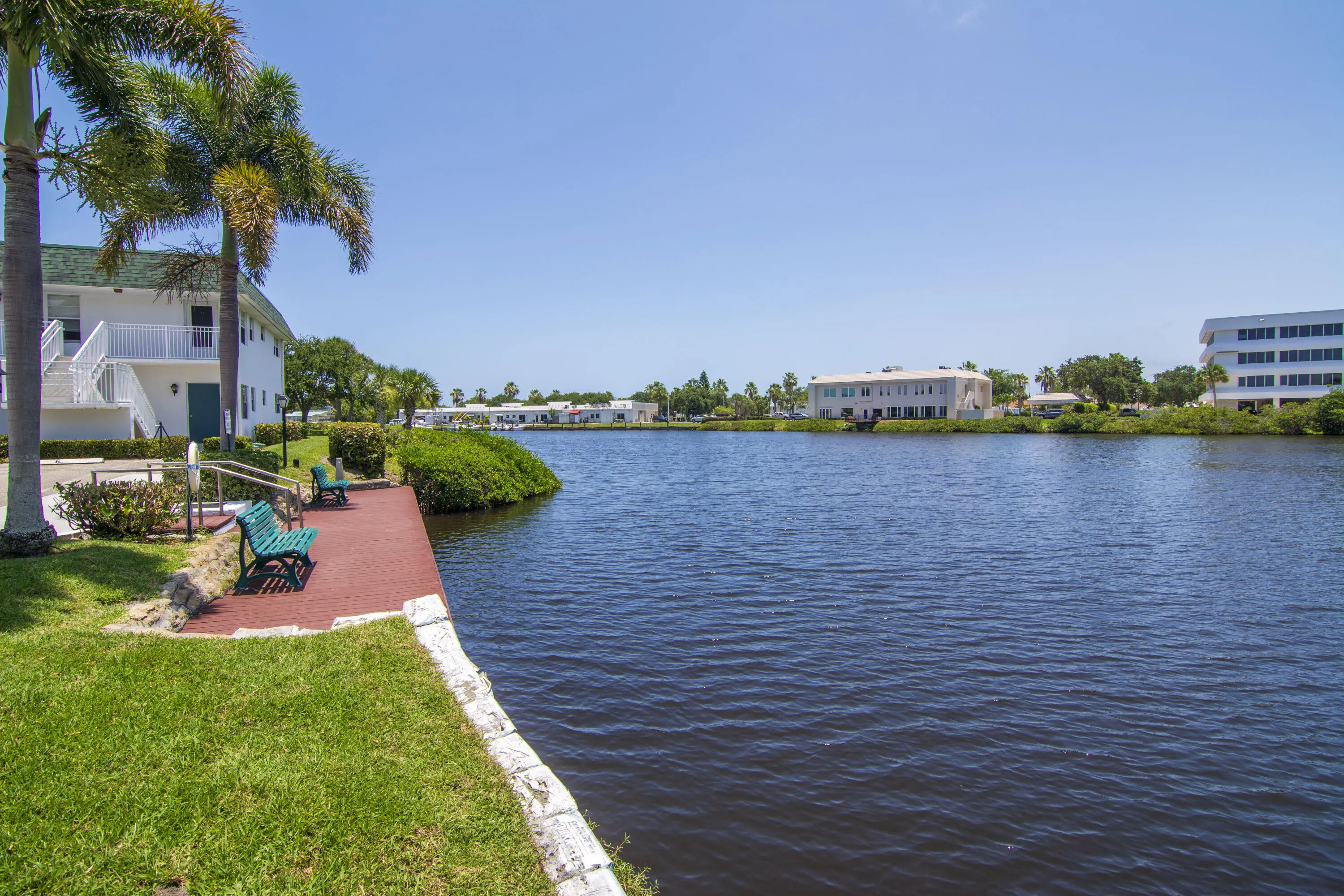 2800 Indian River Boulevard #O-5