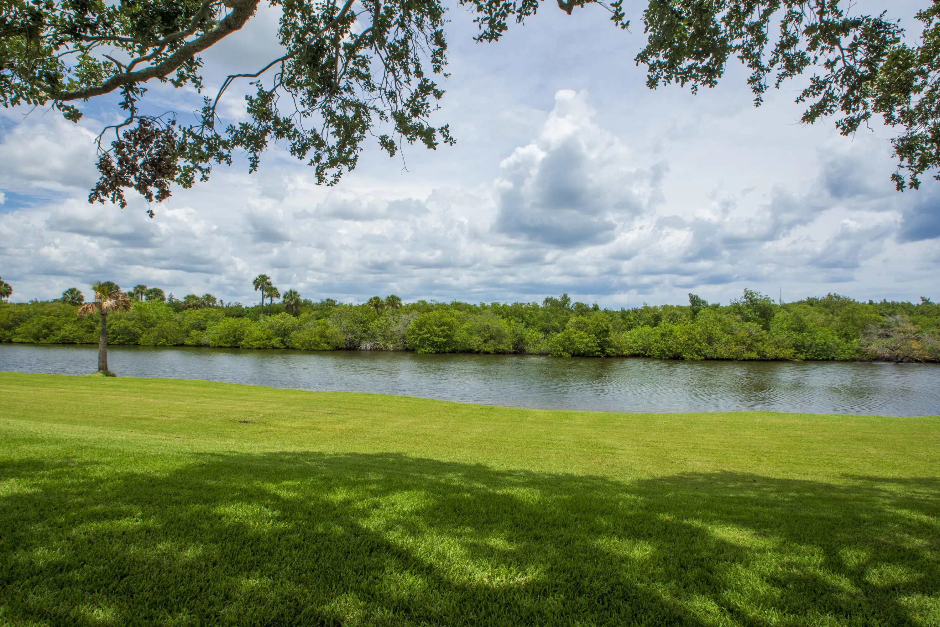 2800 Indian River Boulevard #O-5