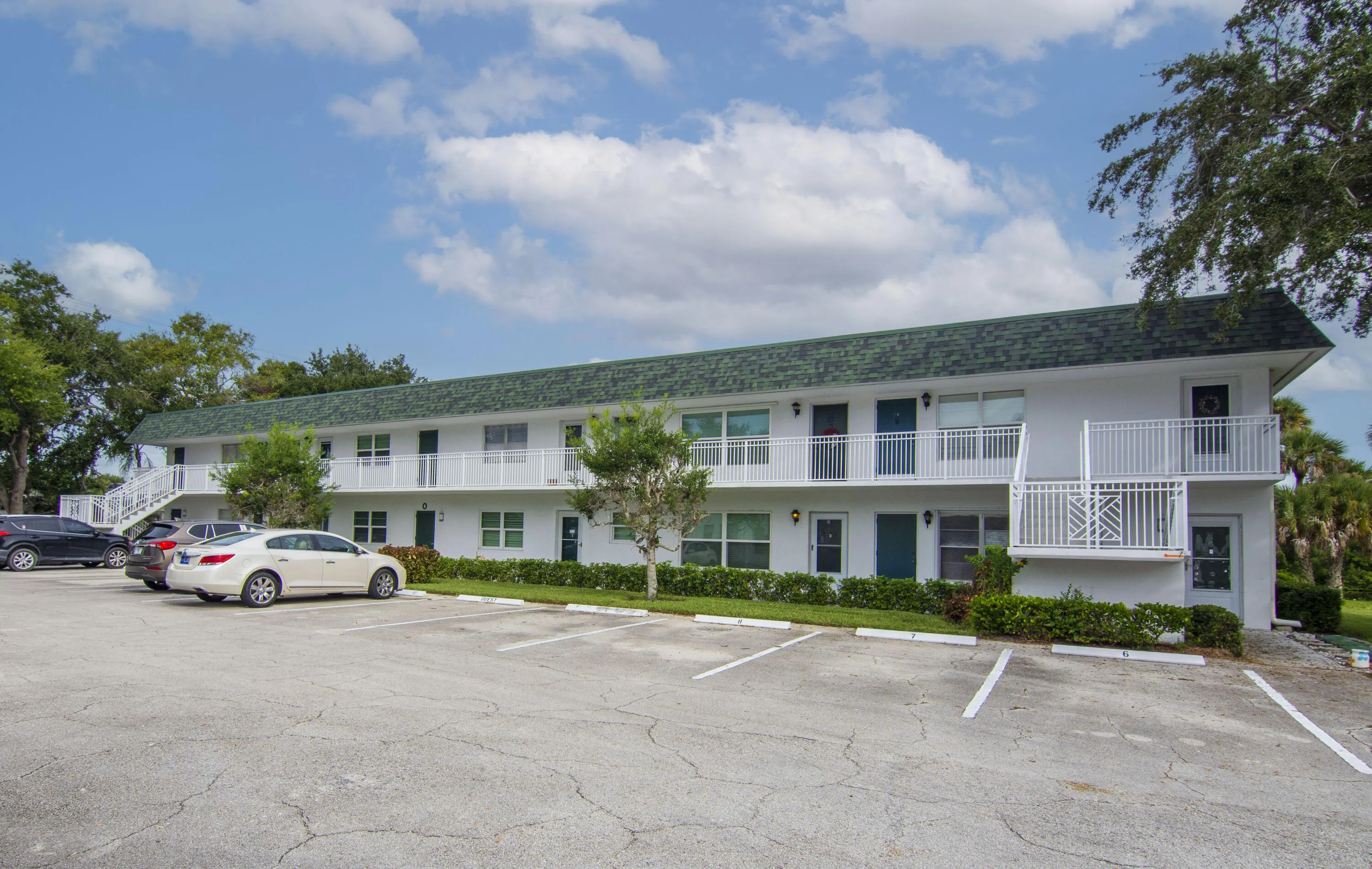 2800 Indian River Boulevard #O-5