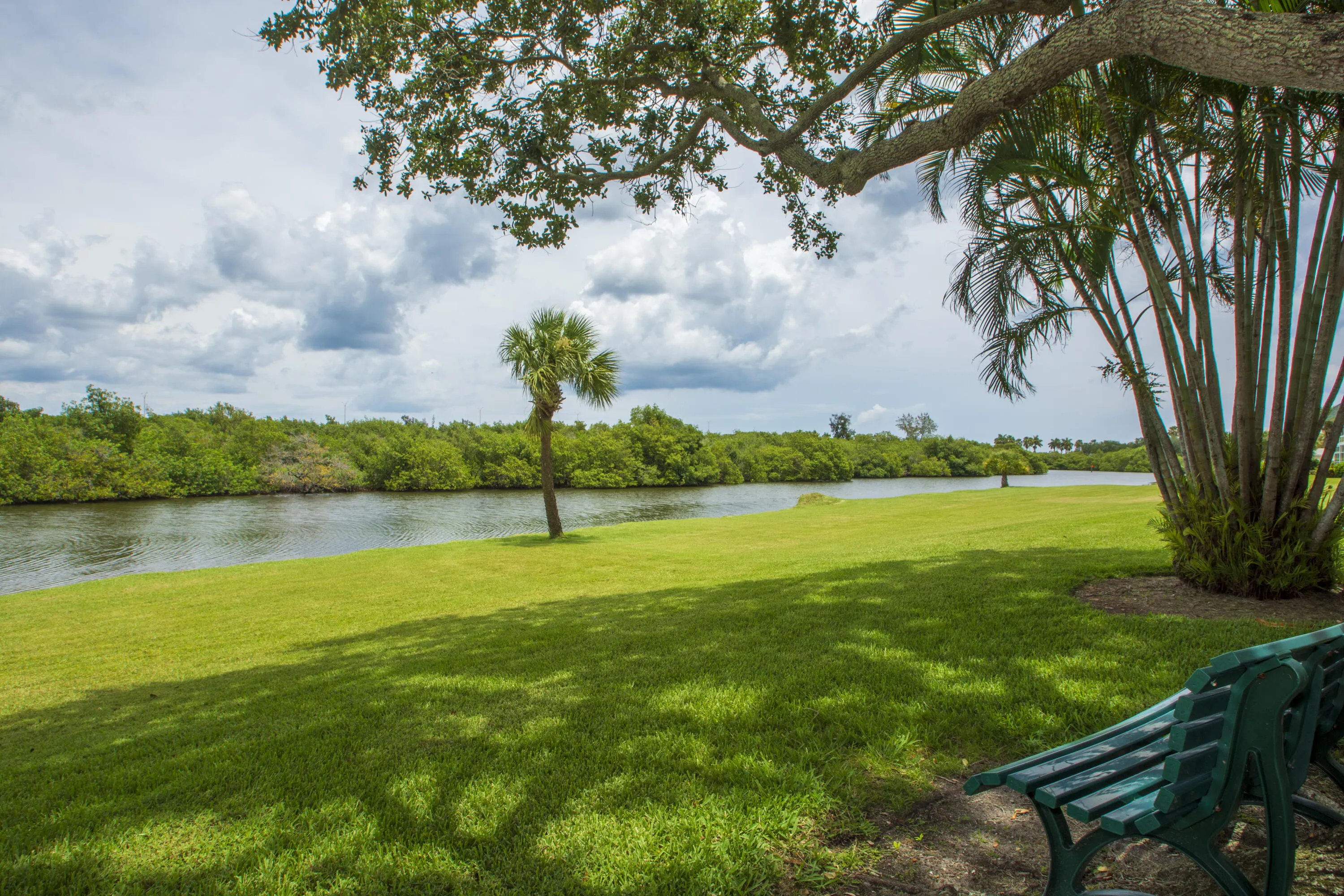2800 Indian River Boulevard #O-5