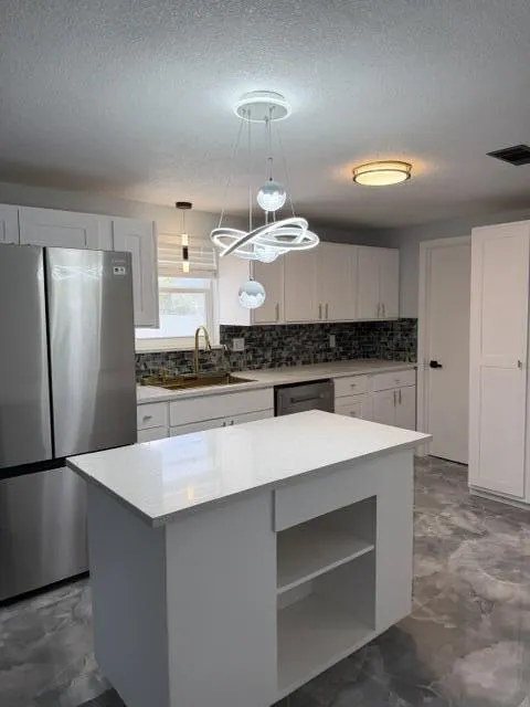 3040 Tropical Trail