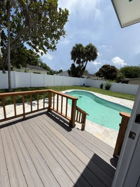 3040 Tropical Trail