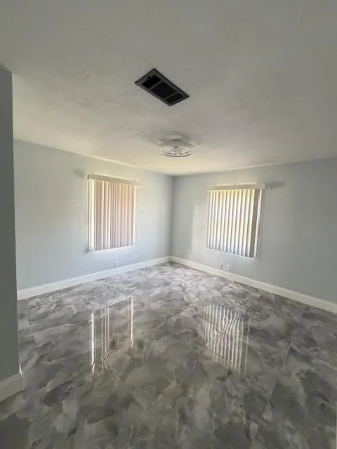 3040 Tropical Trail