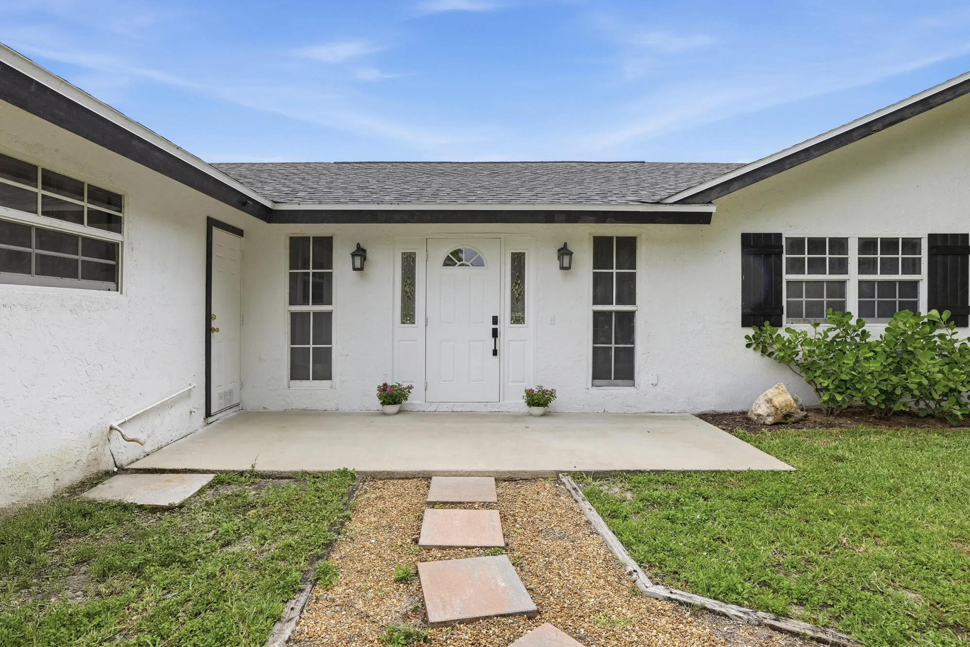 785 CINDY Drive