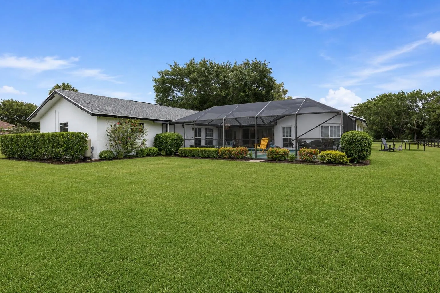 785 CINDY Drive